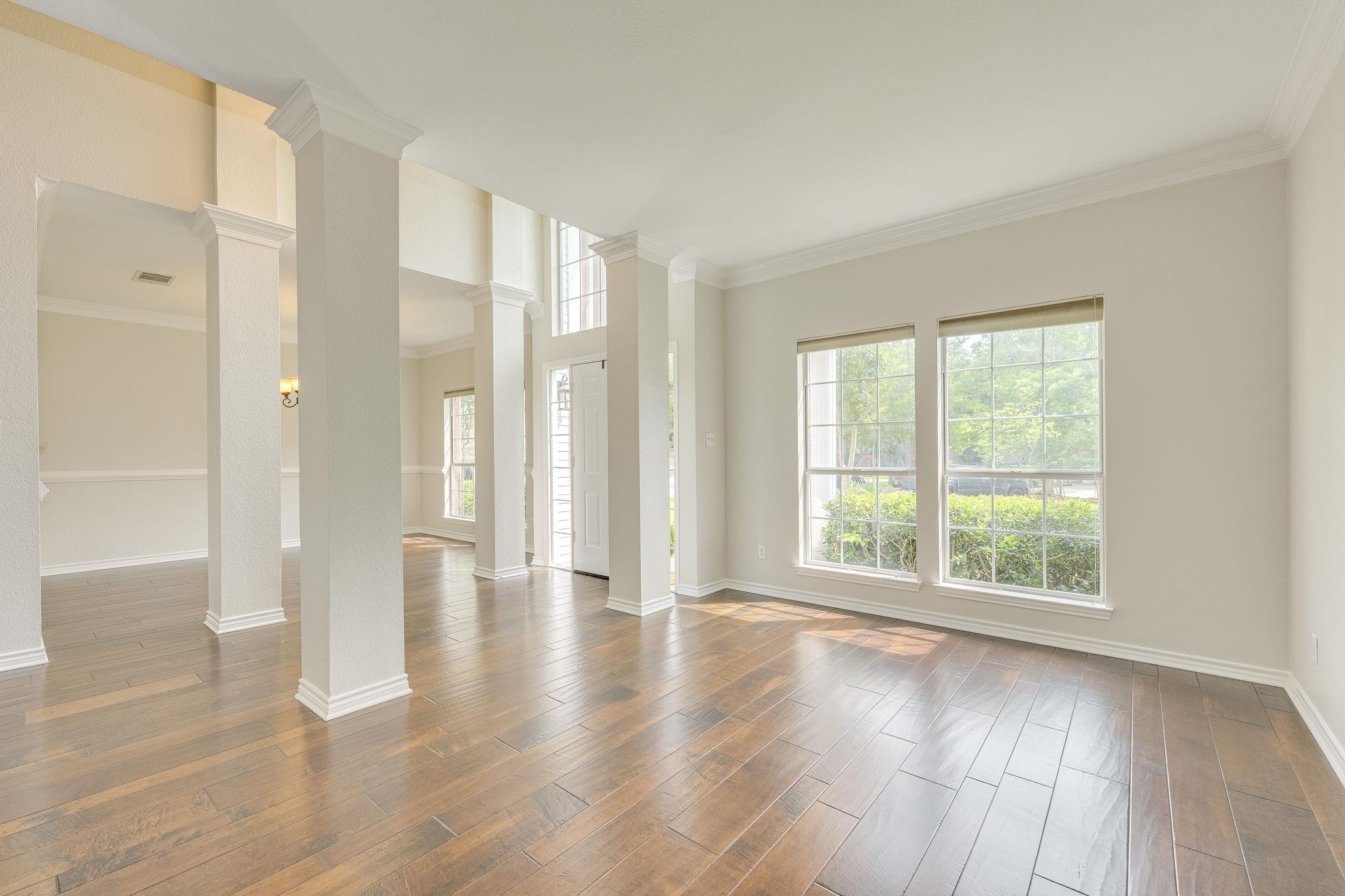 904 BROOKSIDE Ct, Round Rock, TX 78681