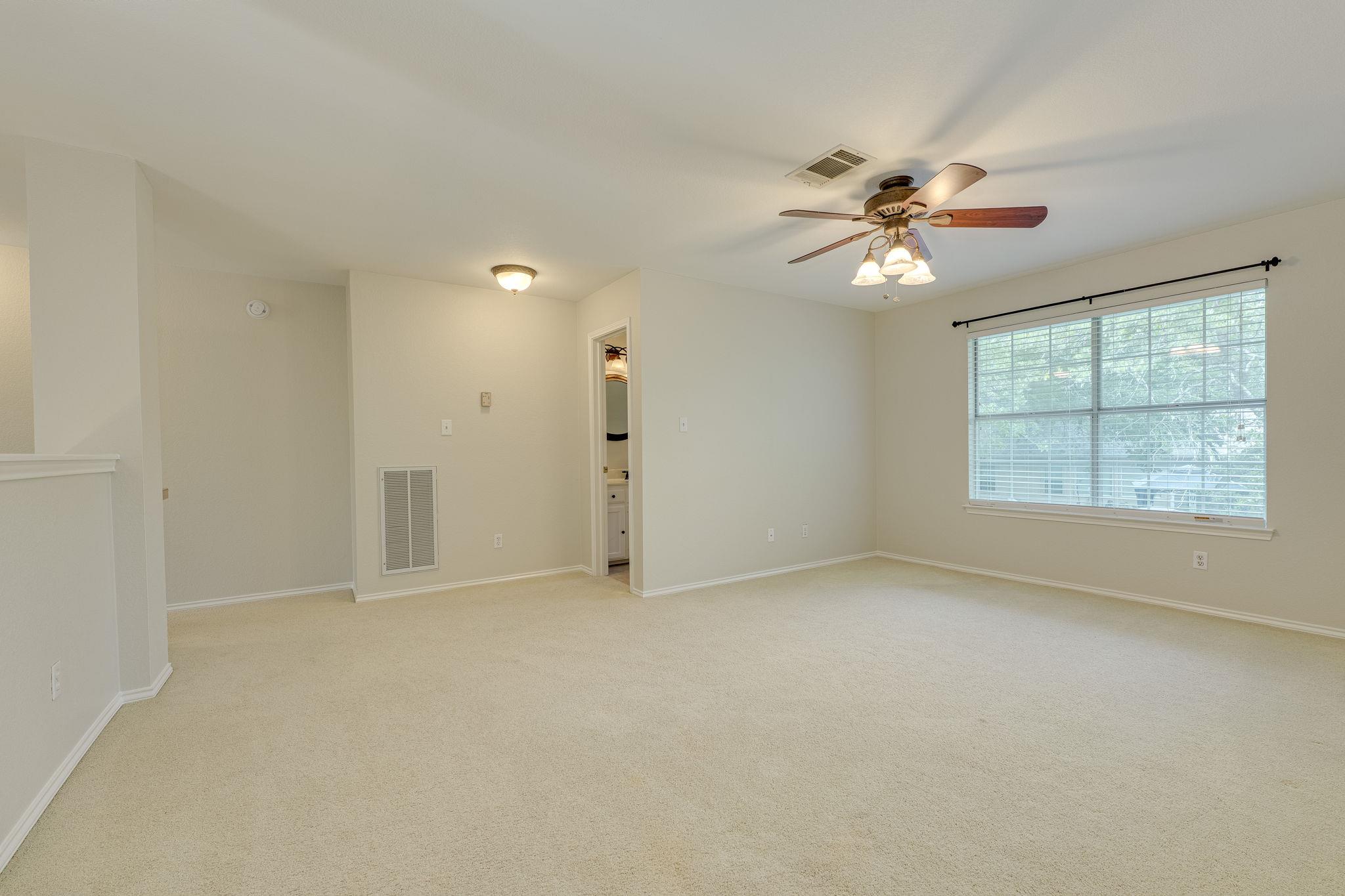 904 BROOKSIDE Ct, Round Rock, TX 78681