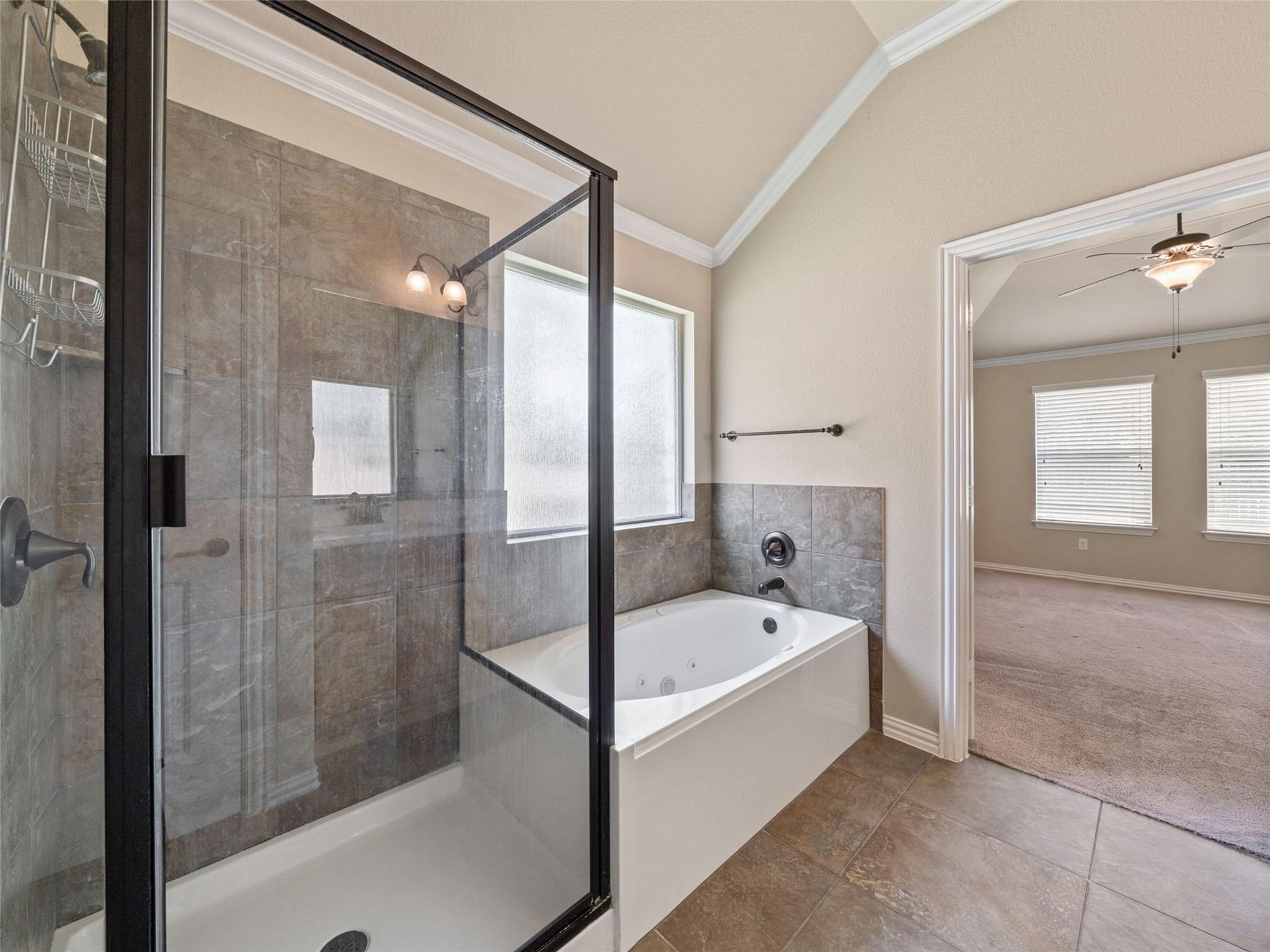 1905 Meandering Meadows Dr, Pflugerville, TX 78660