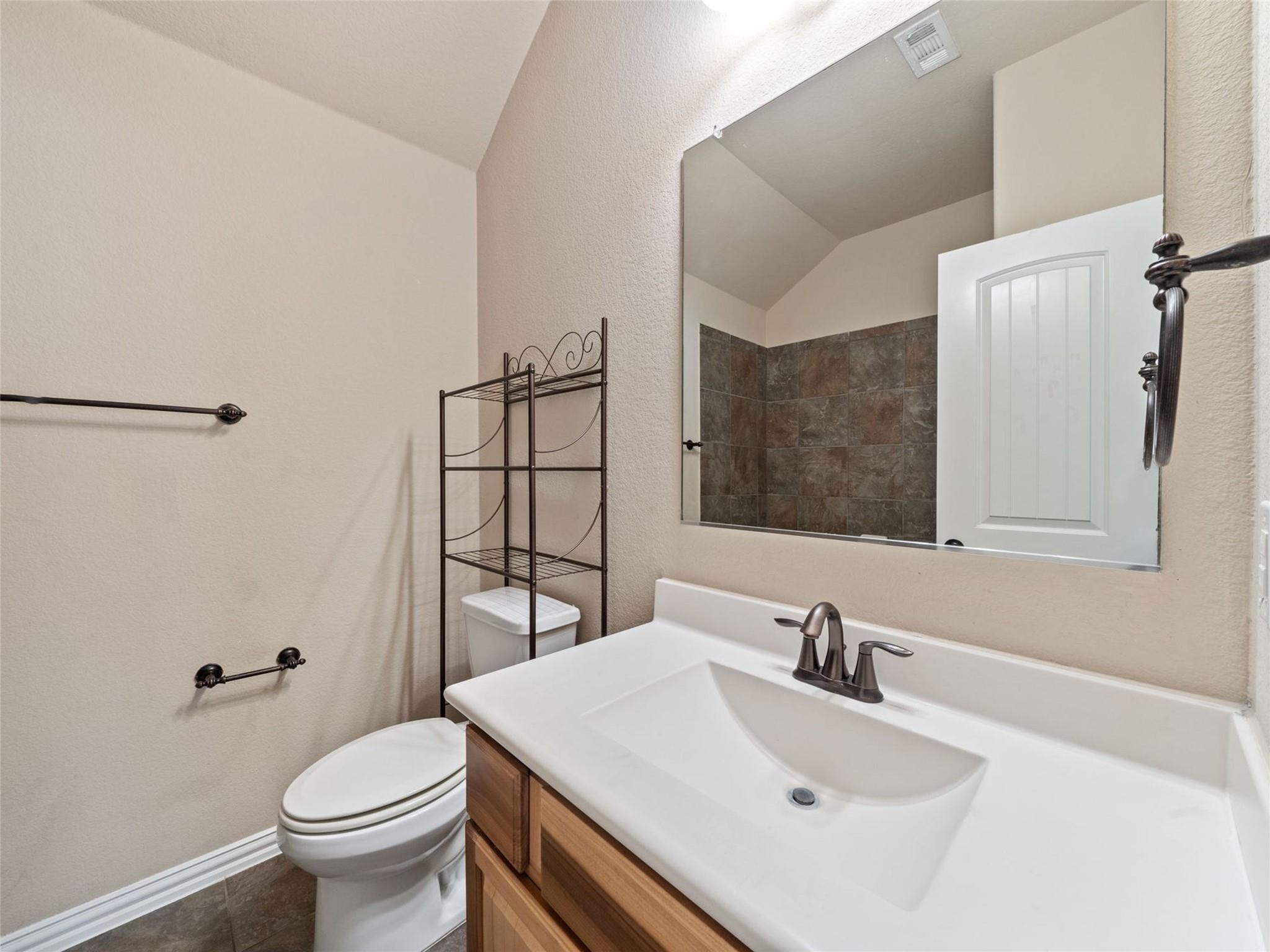 1905 Meandering Meadows Dr, Pflugerville, TX 78660