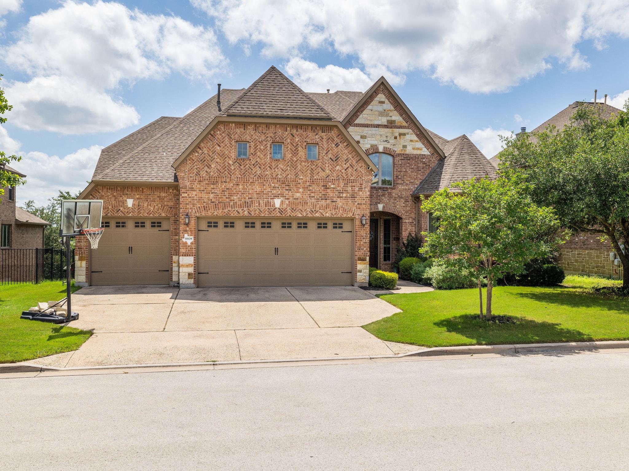 8808 Flycatcher Ct, Austin, TX 78738