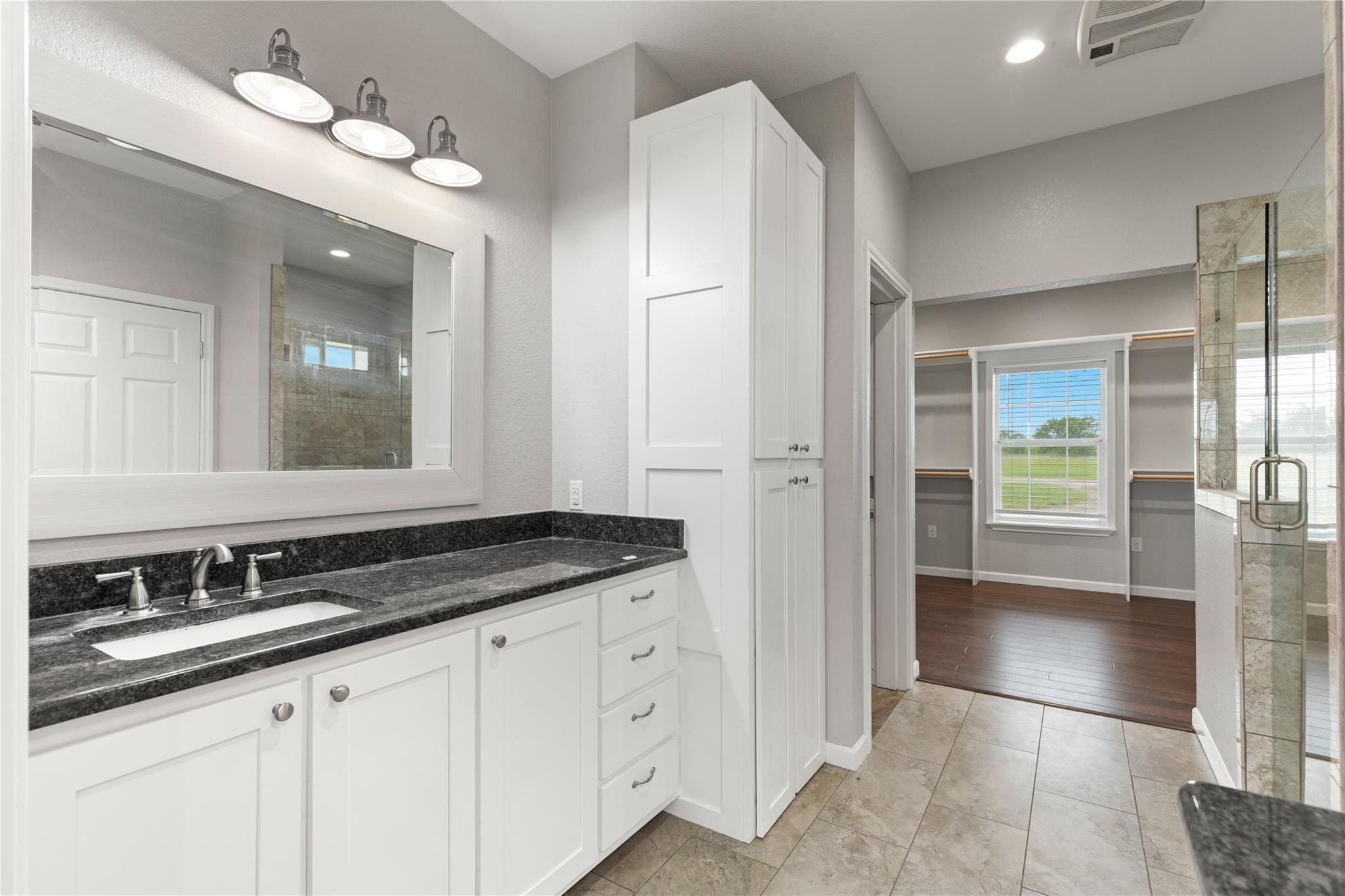 1293 Pioneer Rd, Seguin, TX 78155