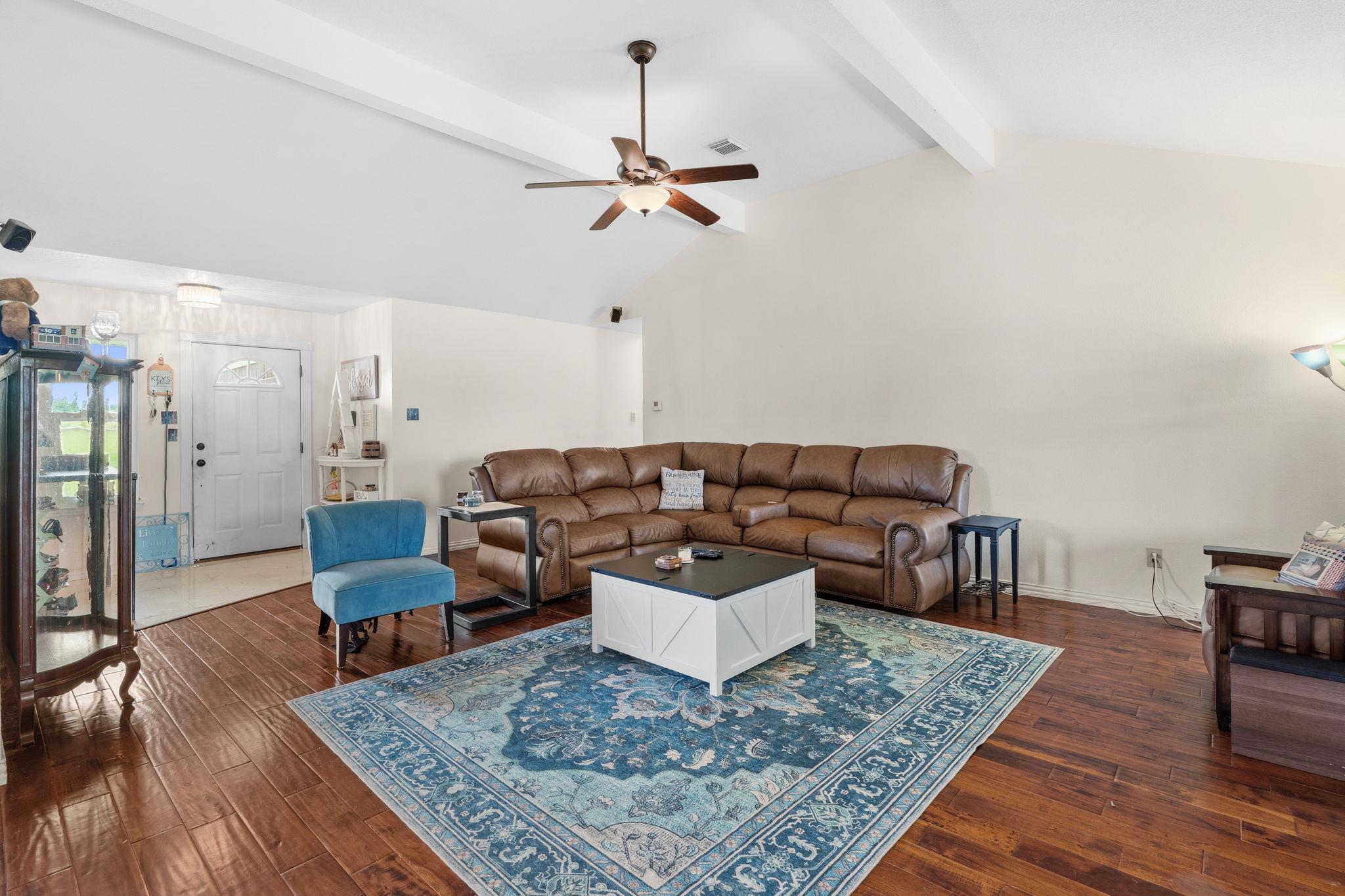 2050 County Road 129, Taylor, TX 76574