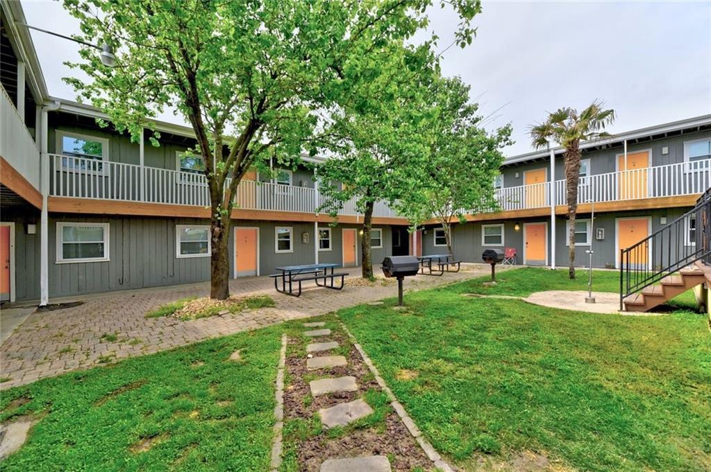 2401 Manor Rd # 221, Austin, TX 78722