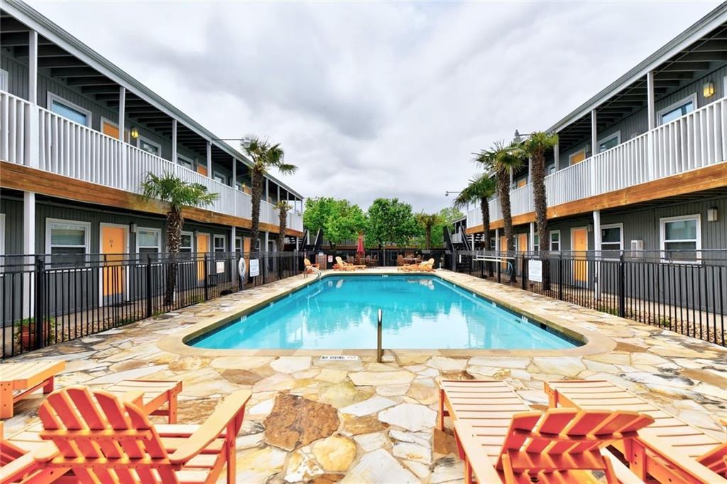 2401 Manor Rd # 221, Austin, TX 78722
