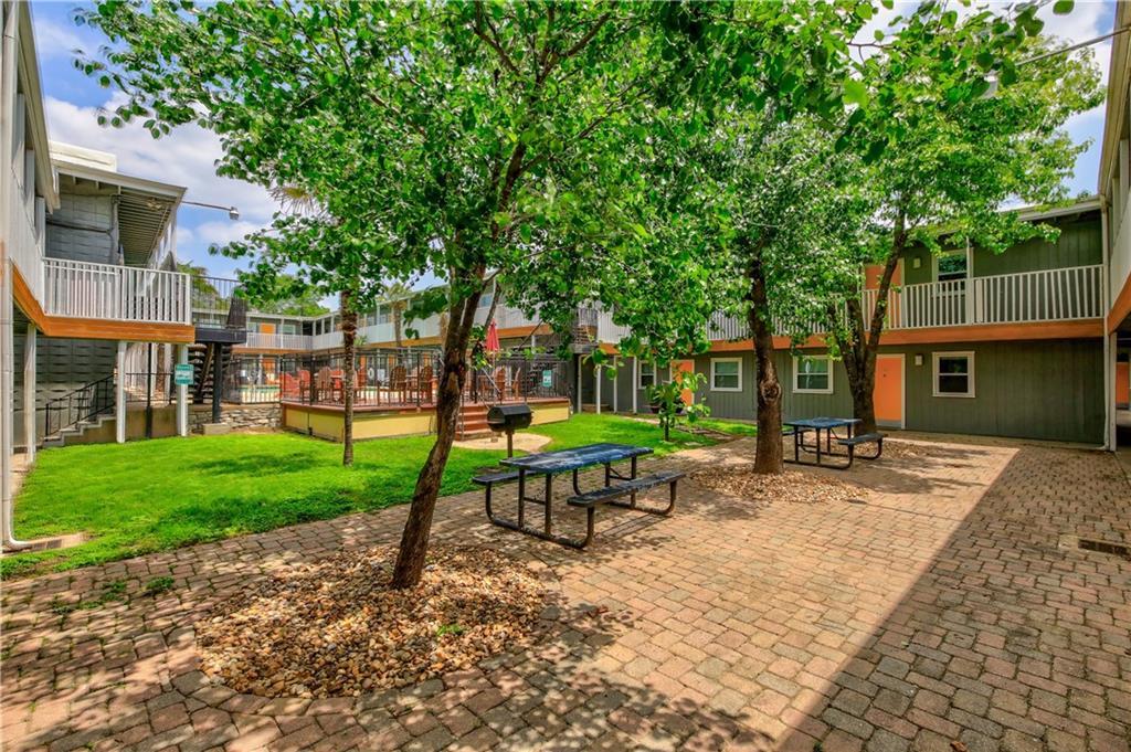 2401 Manor Rd # 221, Austin, TX 78722