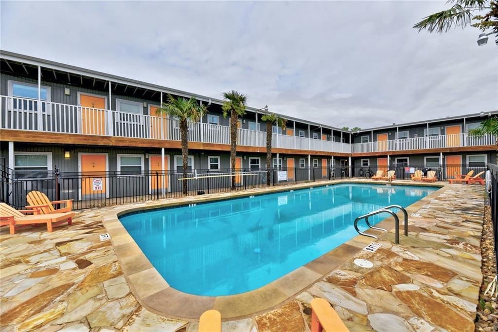 2401 Manor Rd # 221, Austin, TX 78722