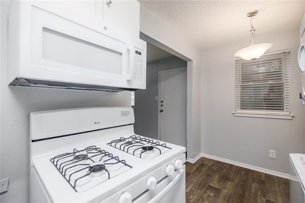 2401 Manor Rd # 221, Austin, TX 78722