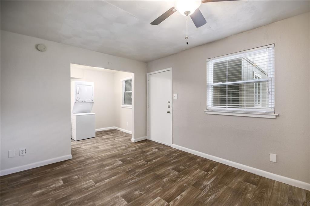 2401 Manor Rd # 221, Austin, TX 78722