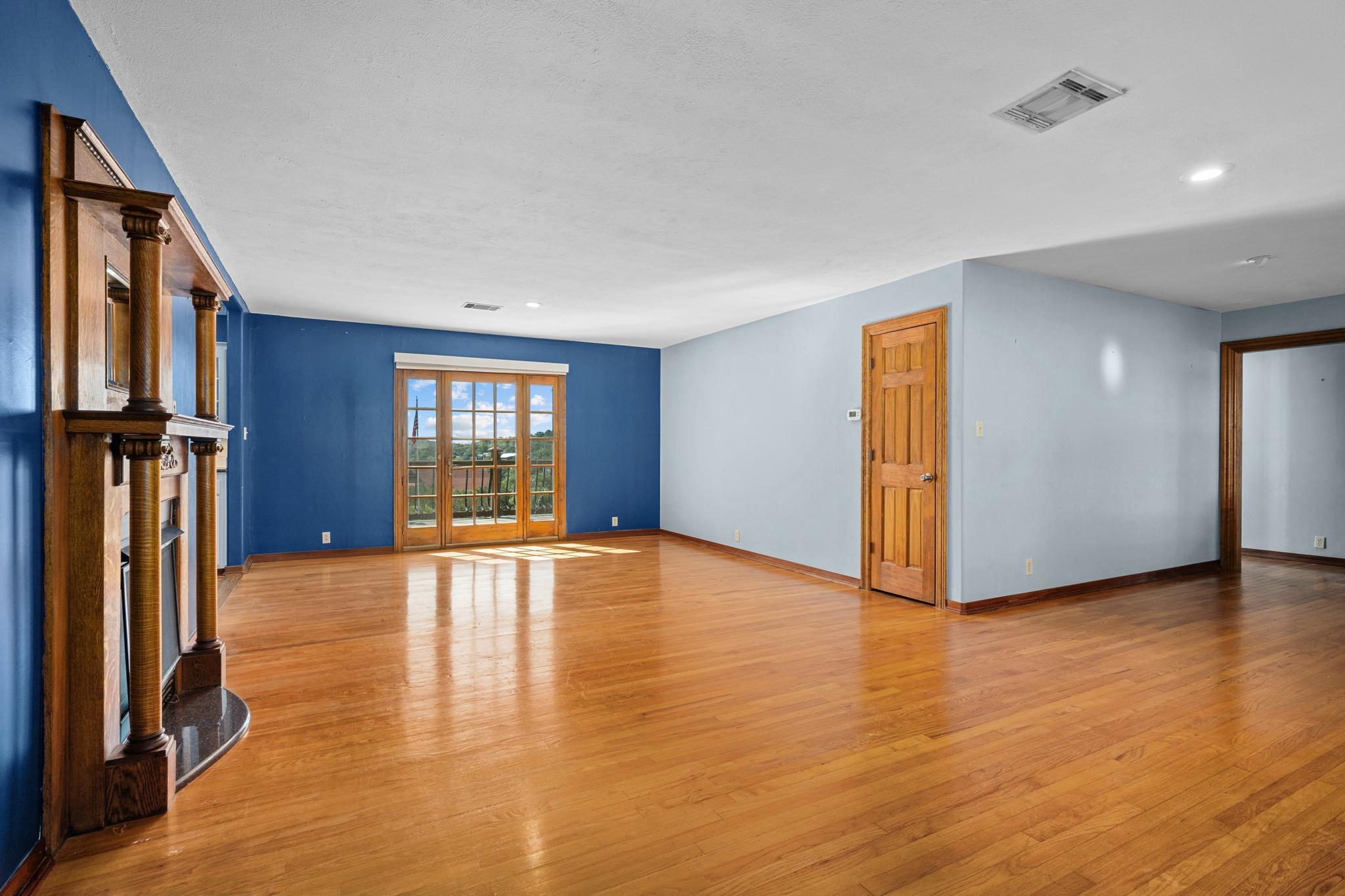 401 Crestview Dr, Marble Falls, TX 78654