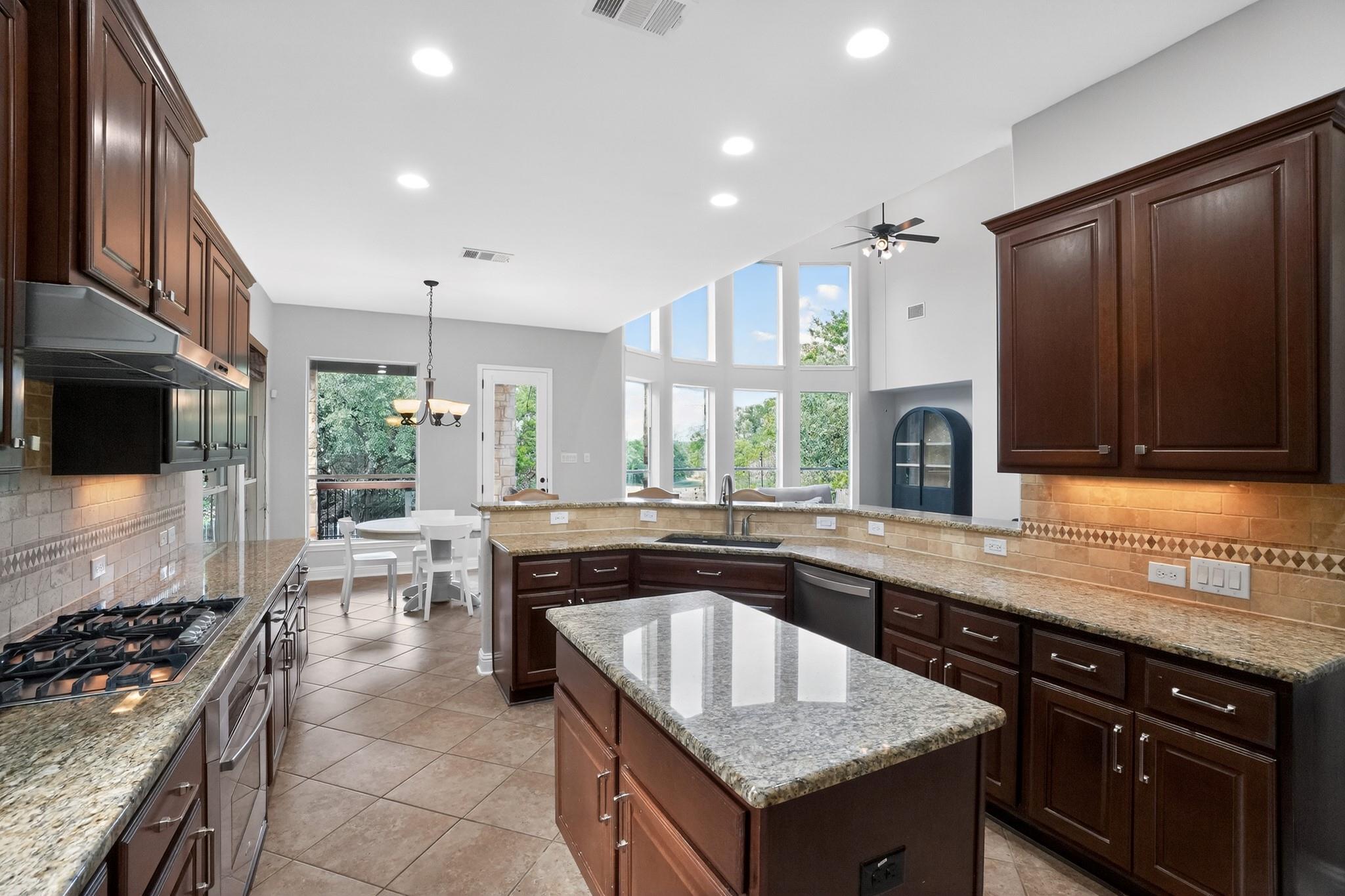 7320 Mitra Dr, Austin, TX 78739
