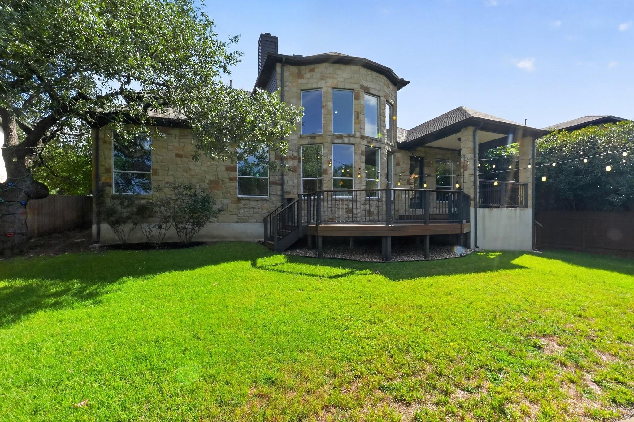 7320 Mitra Dr, Austin, TX 78739