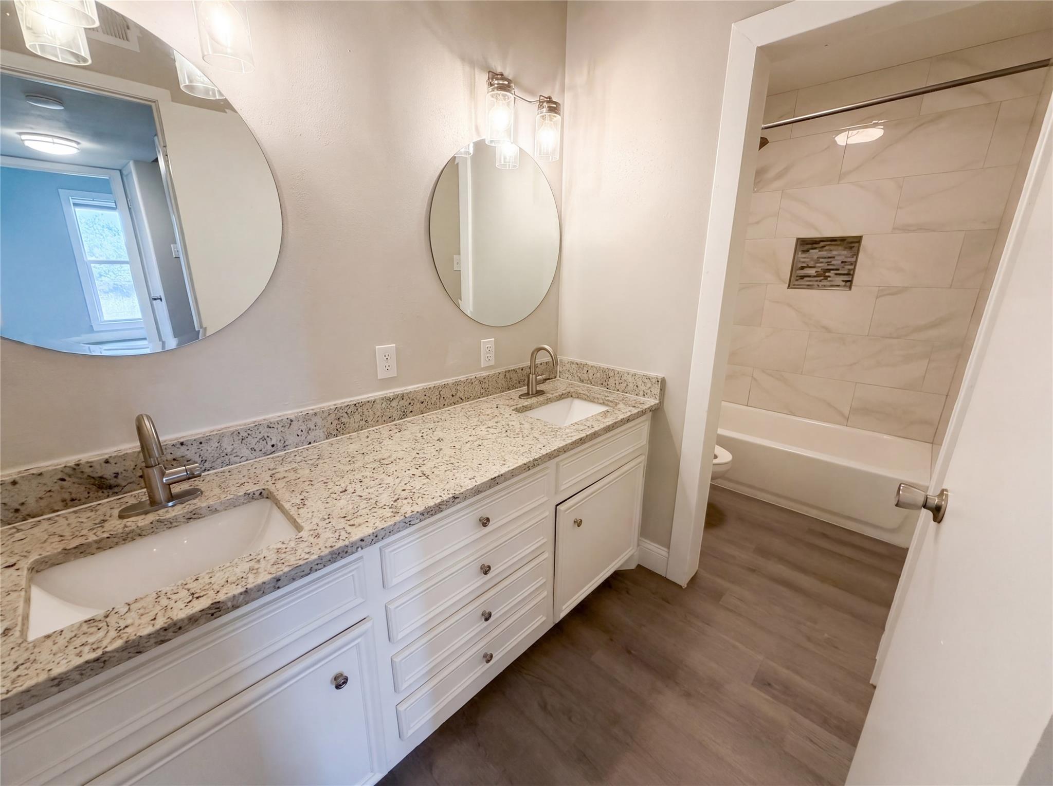3216 Poe Cv # 5C, Lago Vista, TX 78645