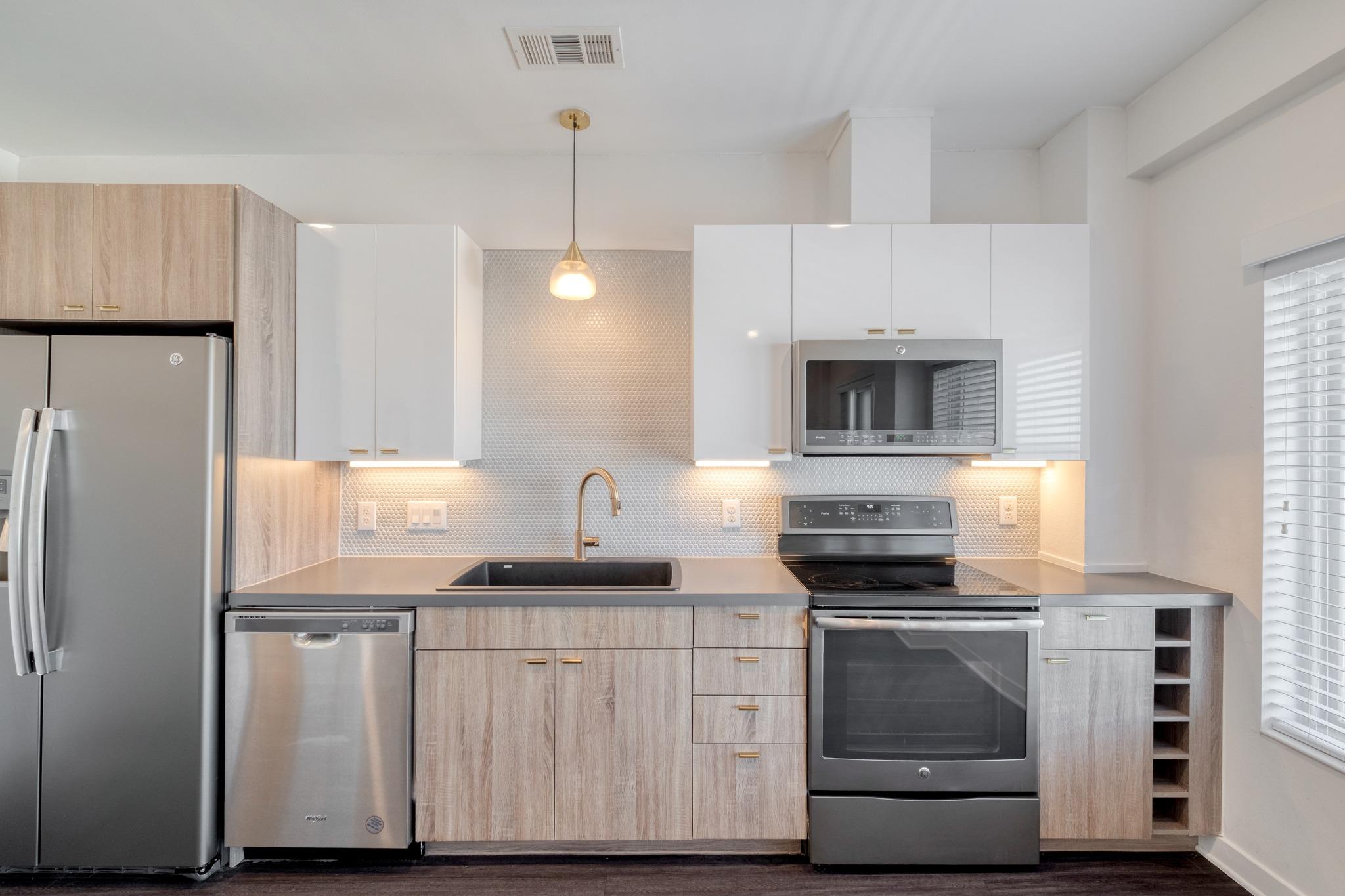 4361 S Congress Ave # 527, Austin, TX 78745