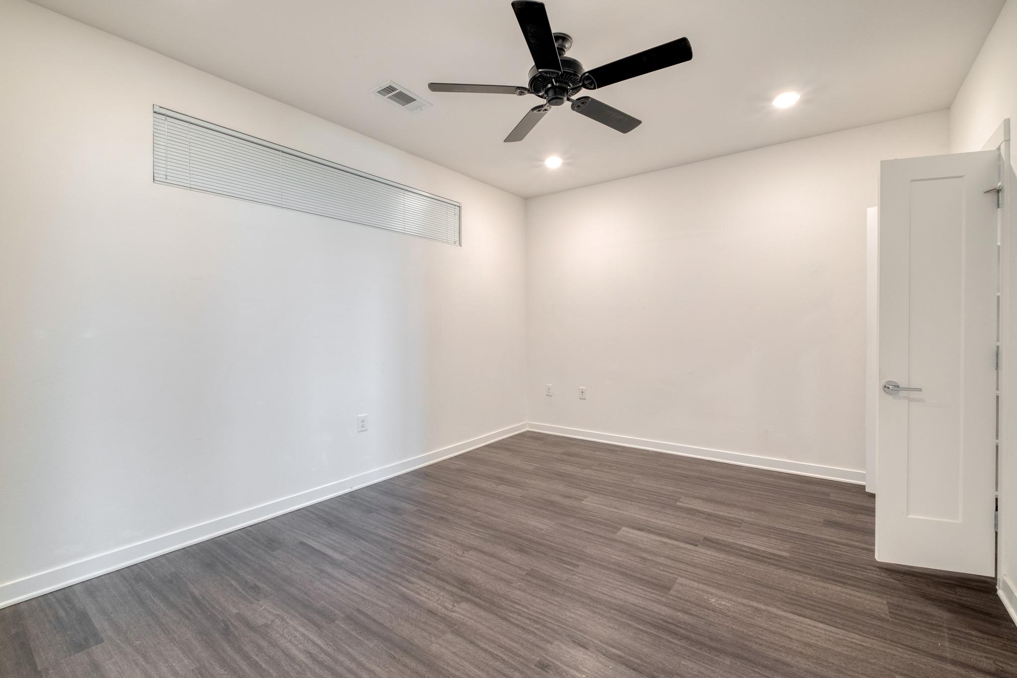 4361 S Congress Ave # 527, Austin, TX 78745