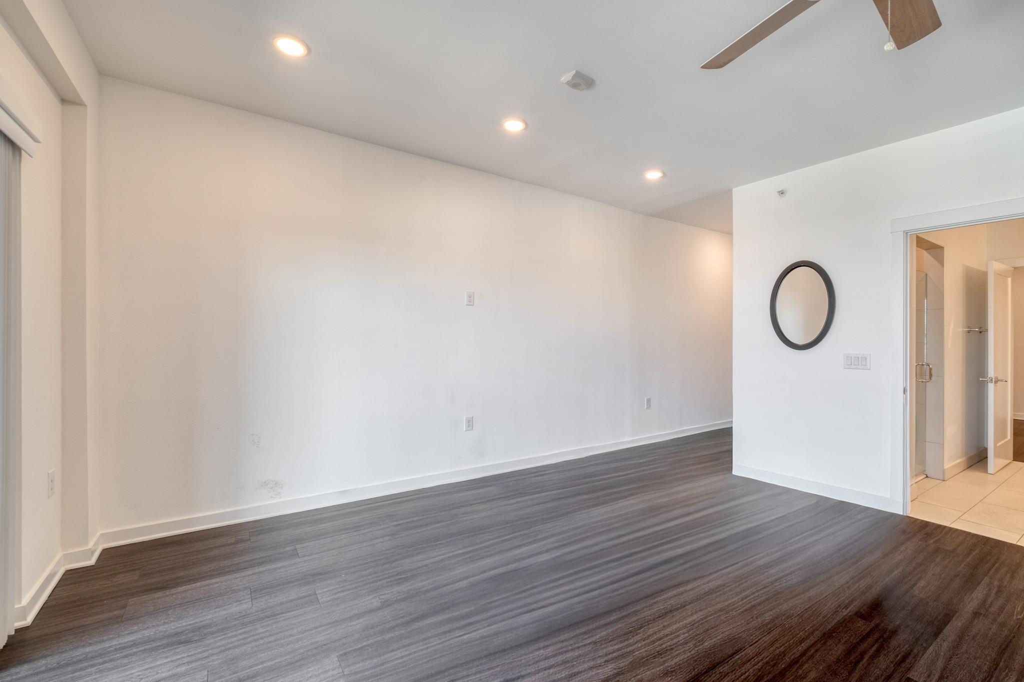 4361 S Congress Ave # 527, Austin, TX 78745