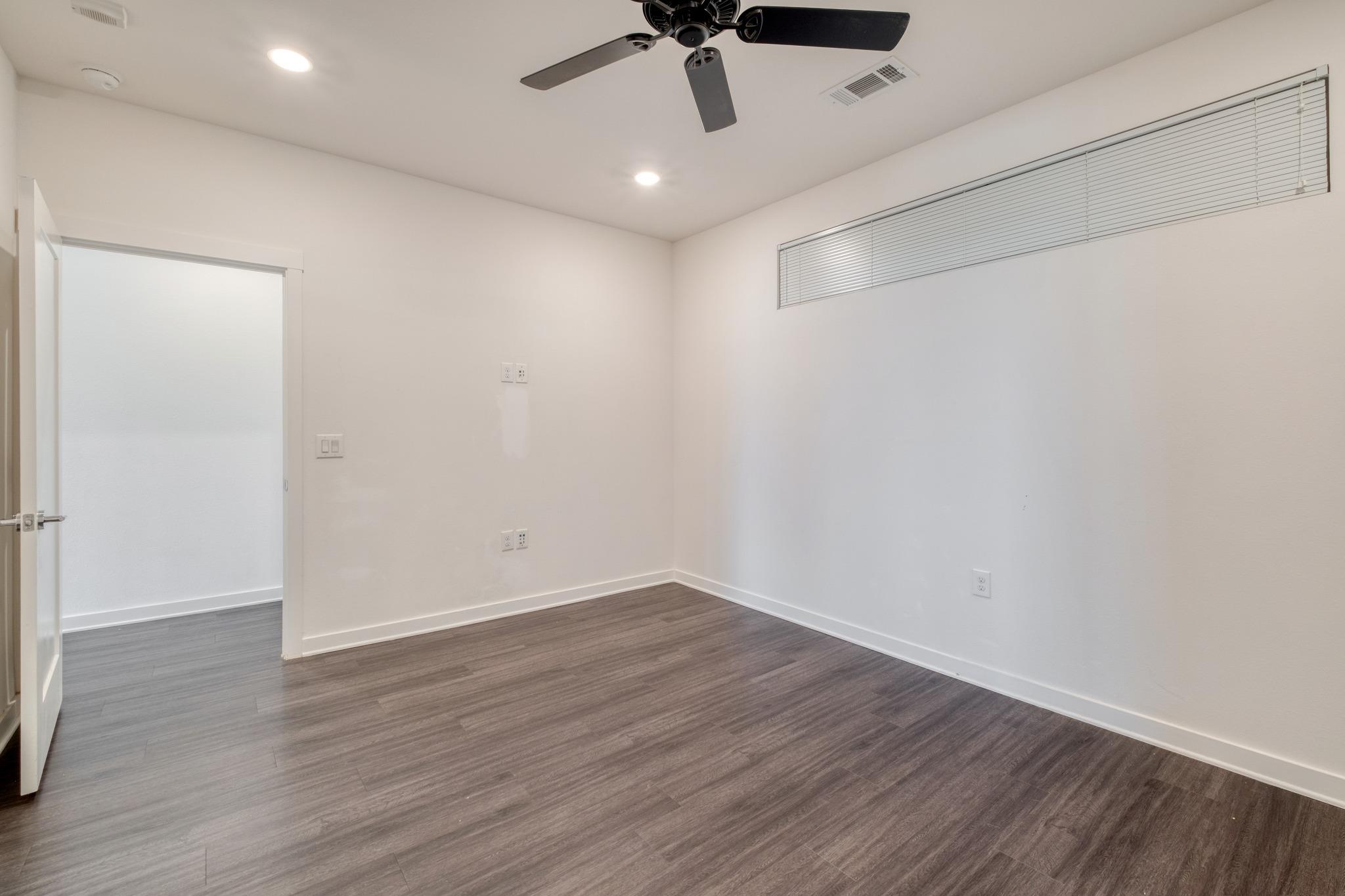 4361 S Congress Ave # 527, Austin, TX 78745