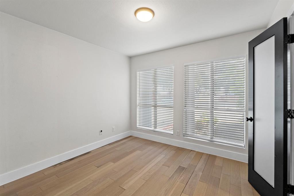 909 Reinli St # 101, Austin, TX 78751