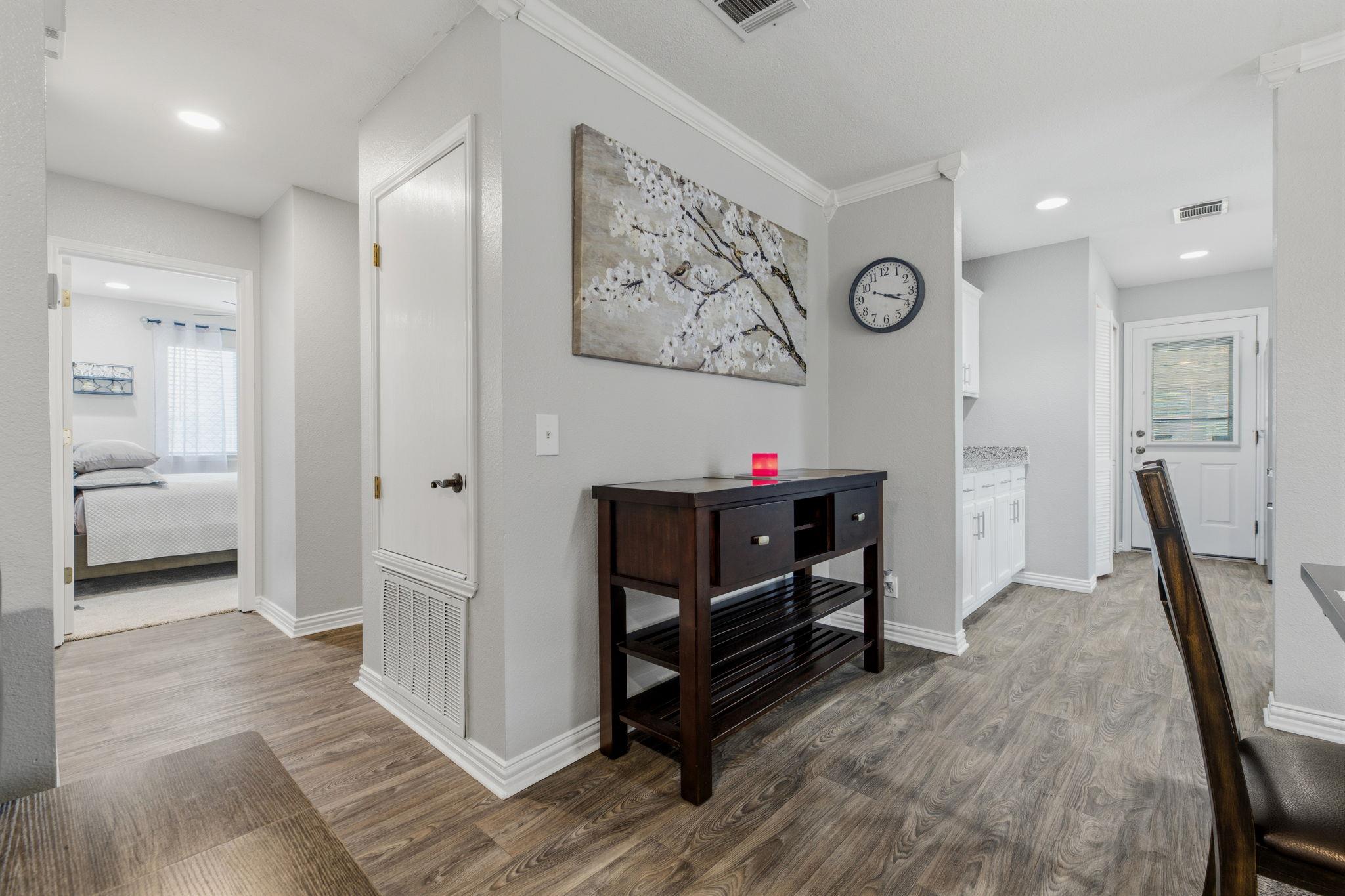 6756 Broad Brook Dr, Austin, TX 78747