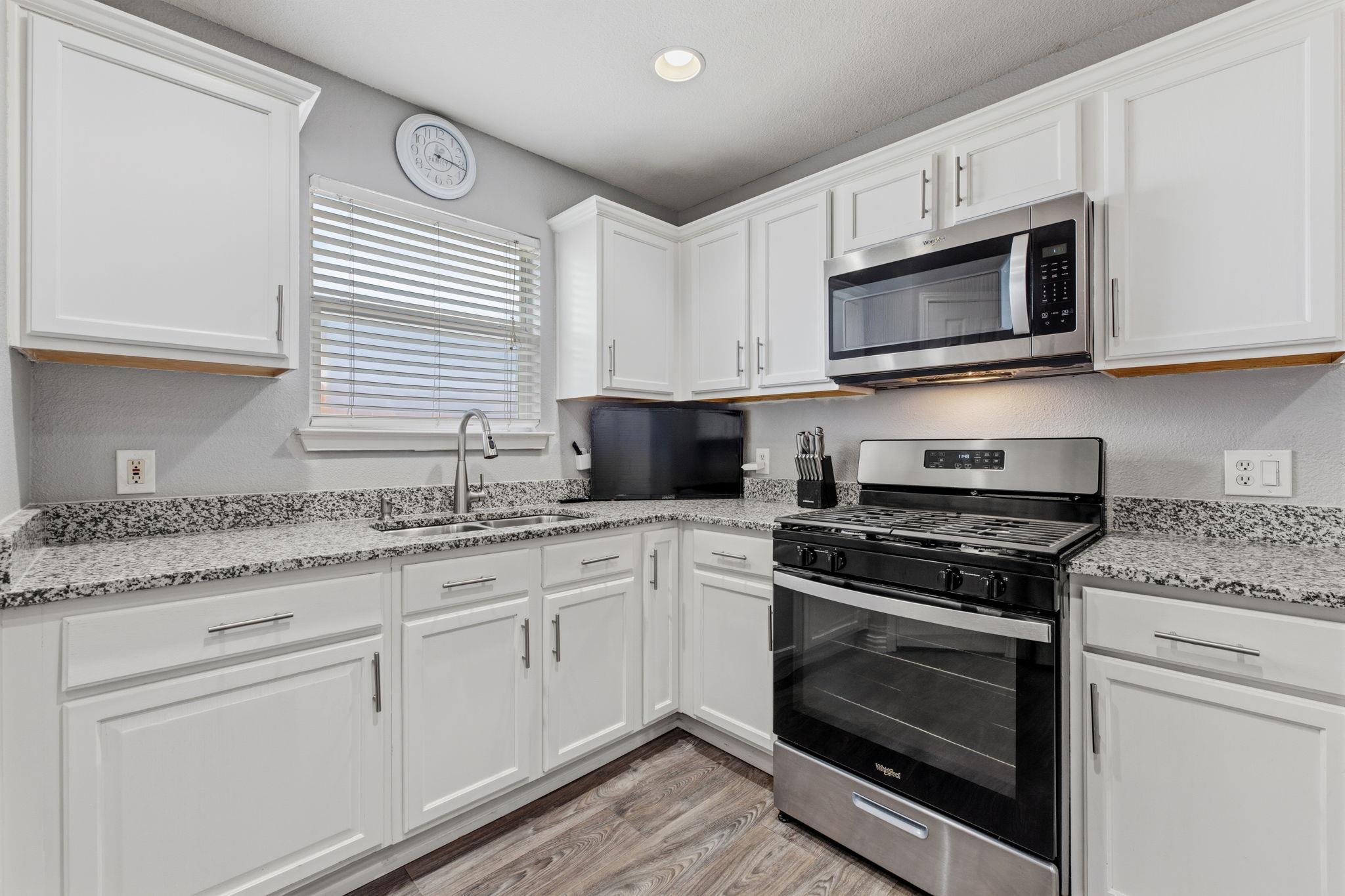 6756 Broad Brook Dr, Austin, TX 78747