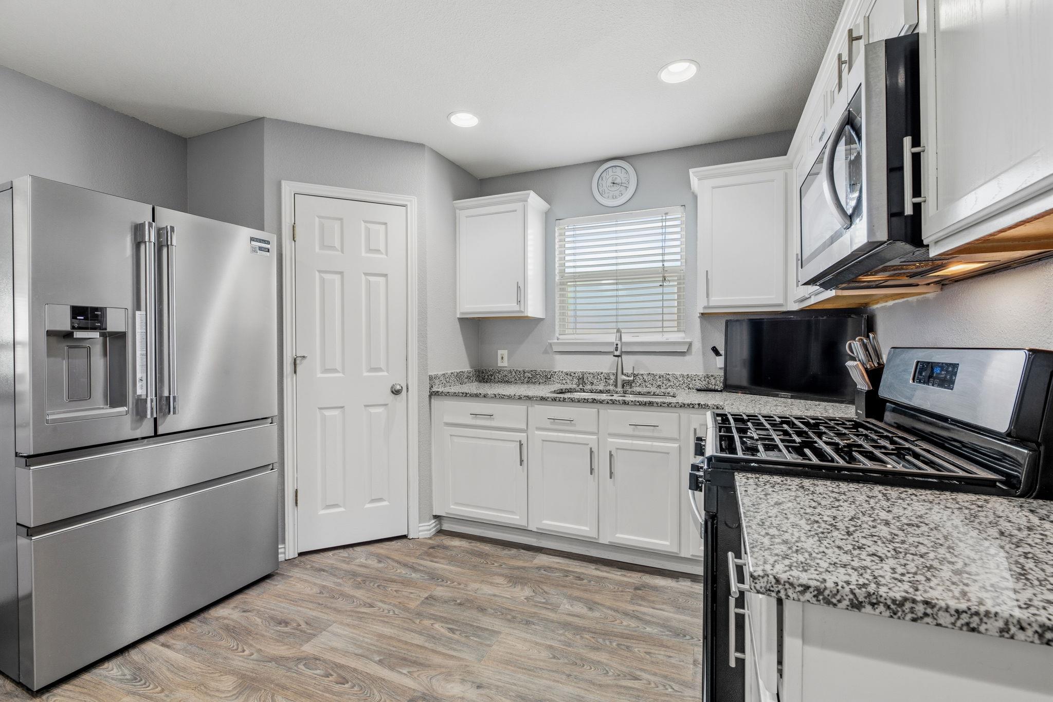 6756 Broad Brook Dr, Austin, TX 78747
