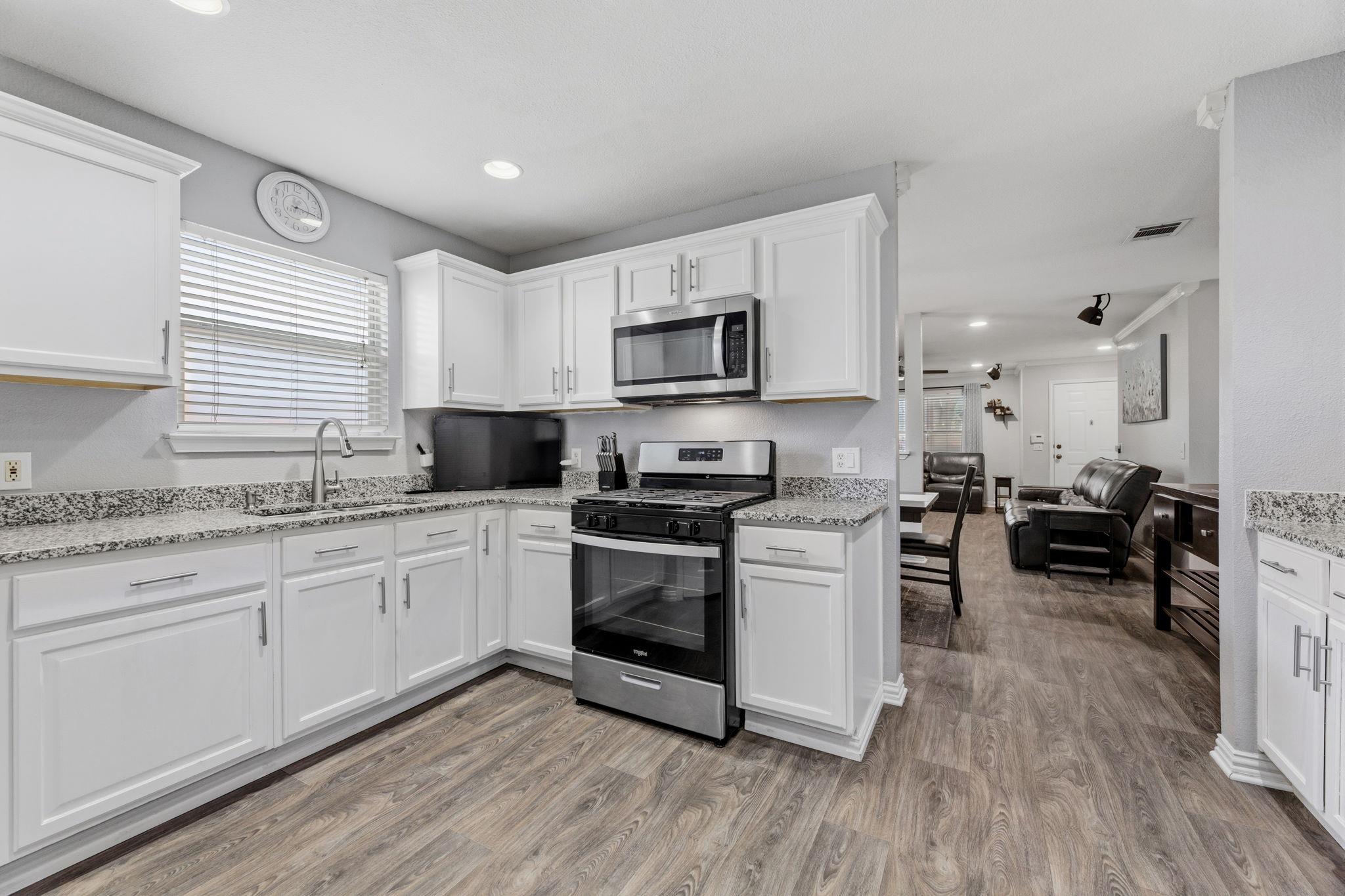 6756 Broad Brook Dr, Austin, TX 78747