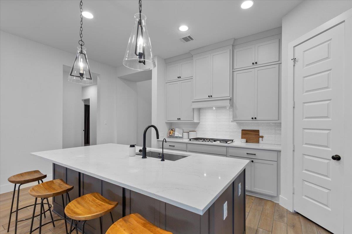 557 Jefferson Dr, Kyle, TX 78640