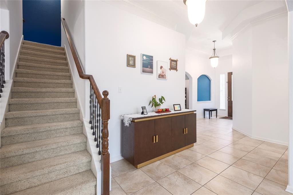9700 Spanish Wells Dr, Austin, TX 78717