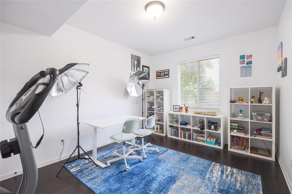 9700 Spanish Wells Dr, Austin, TX 78717