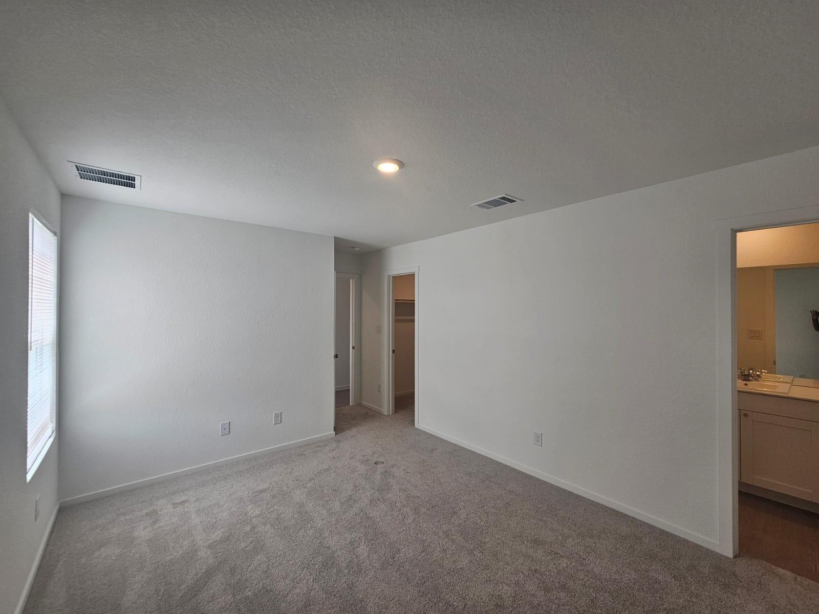 100 Silent Sky Ln, Hutto, TX 78634