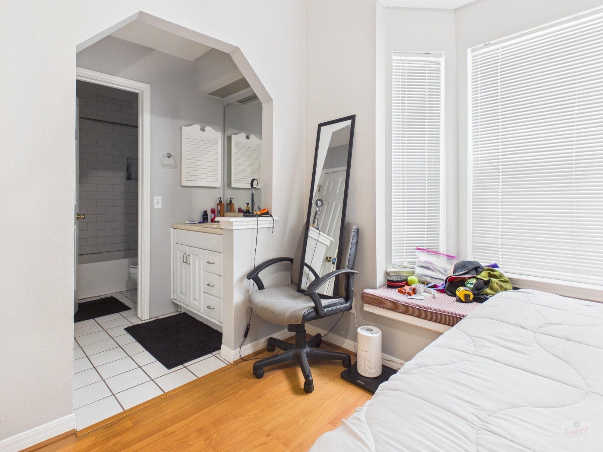 3111 Tom Green St # 305, Austin, TX 78705