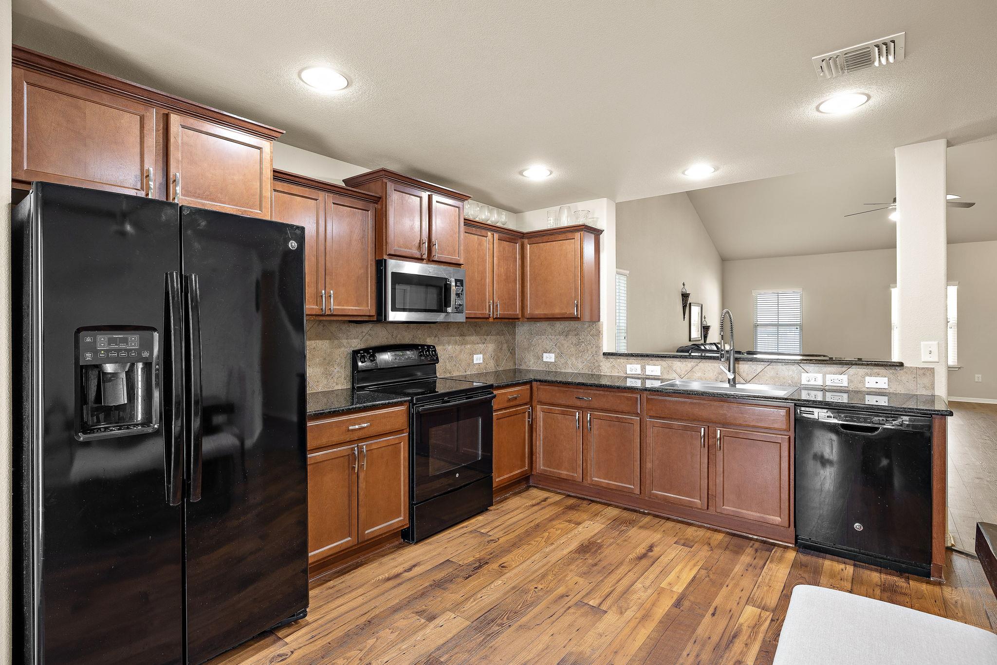 605 San Antonio Riverwalk Walk, Hutto, TX 78634