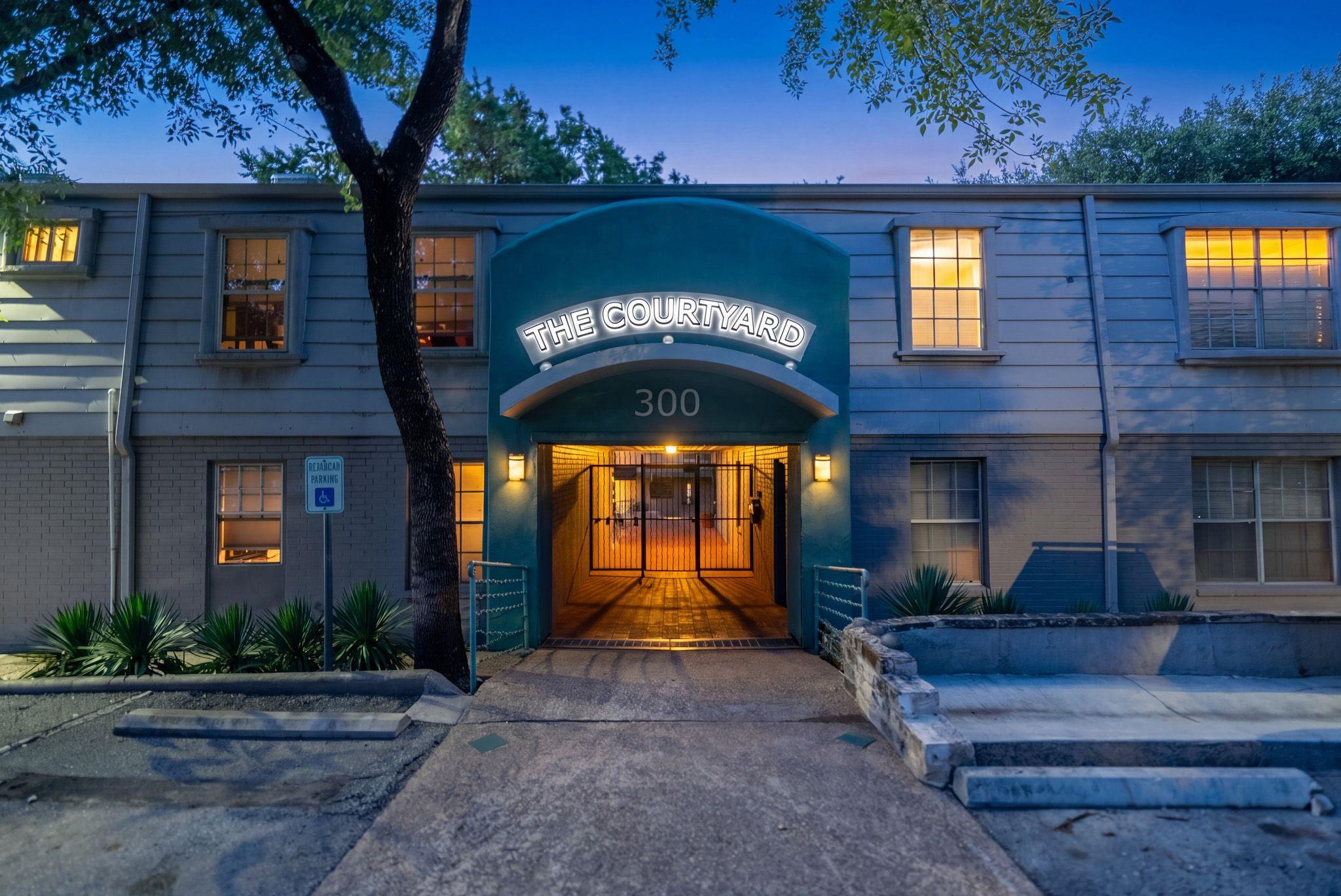 300 Crockett St # 109, Austin, TX 78704