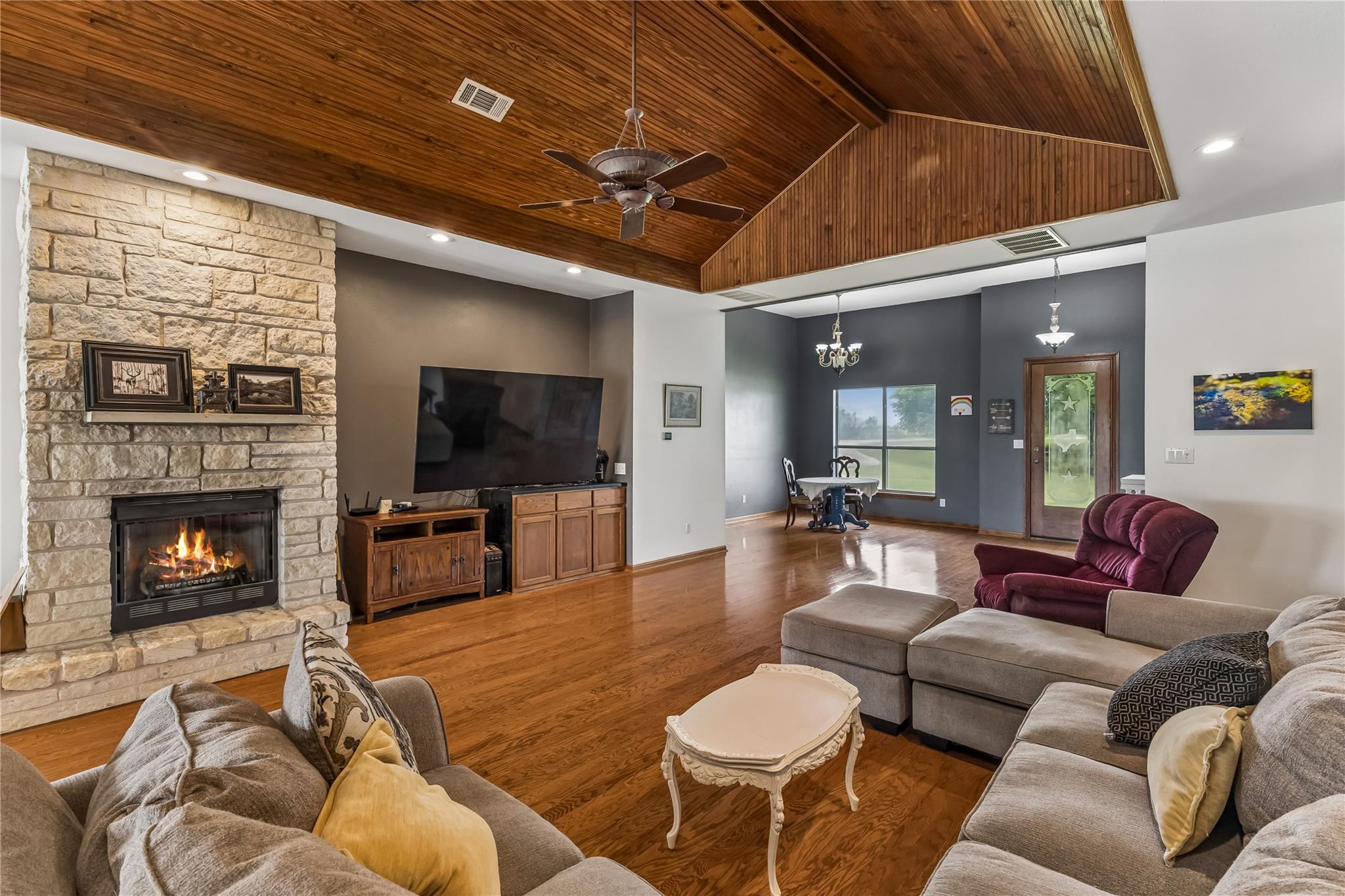 341 Windmill Hl, Salado, TX 76571