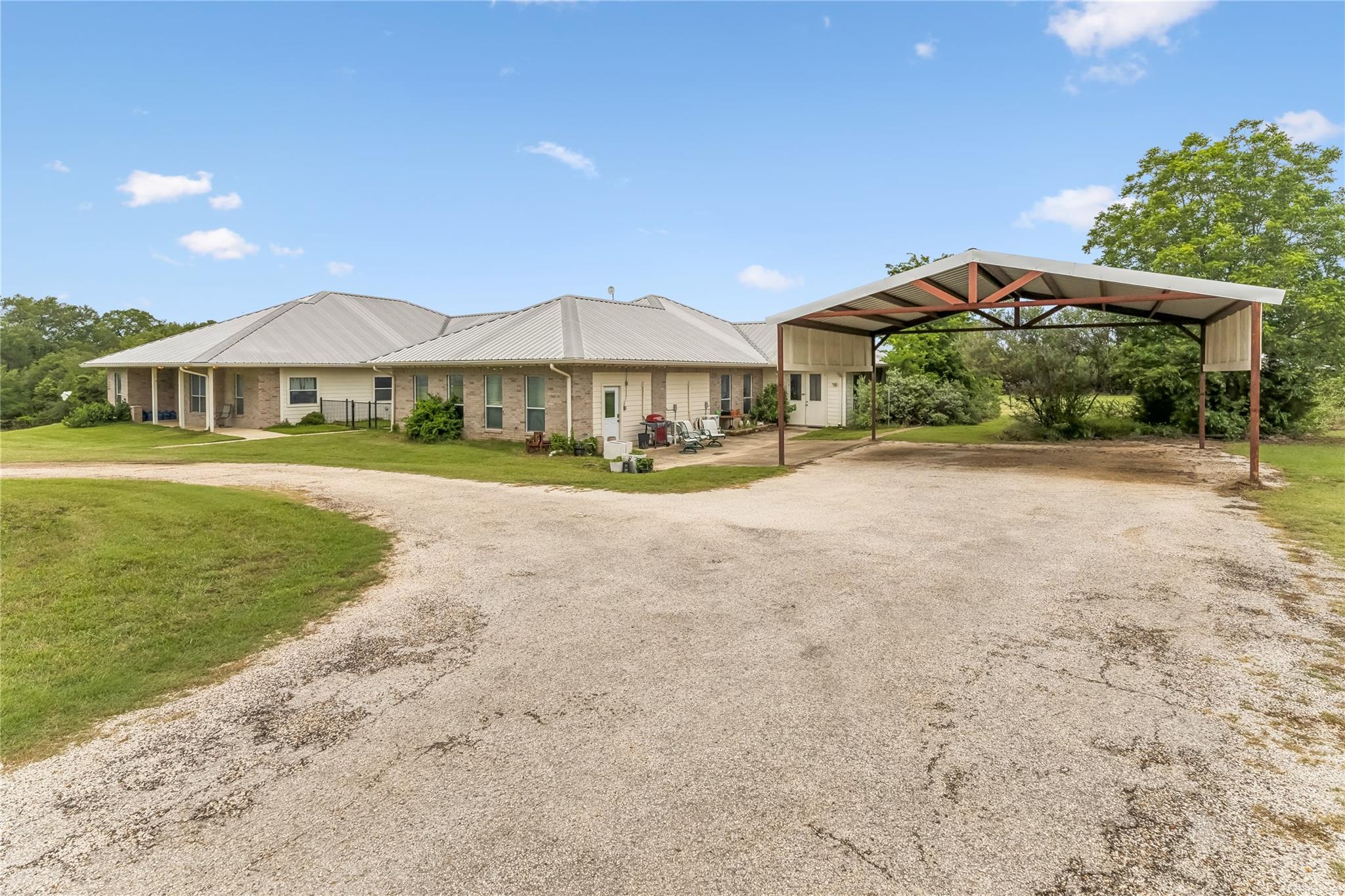 341 Windmill Hl, Salado, TX 76571