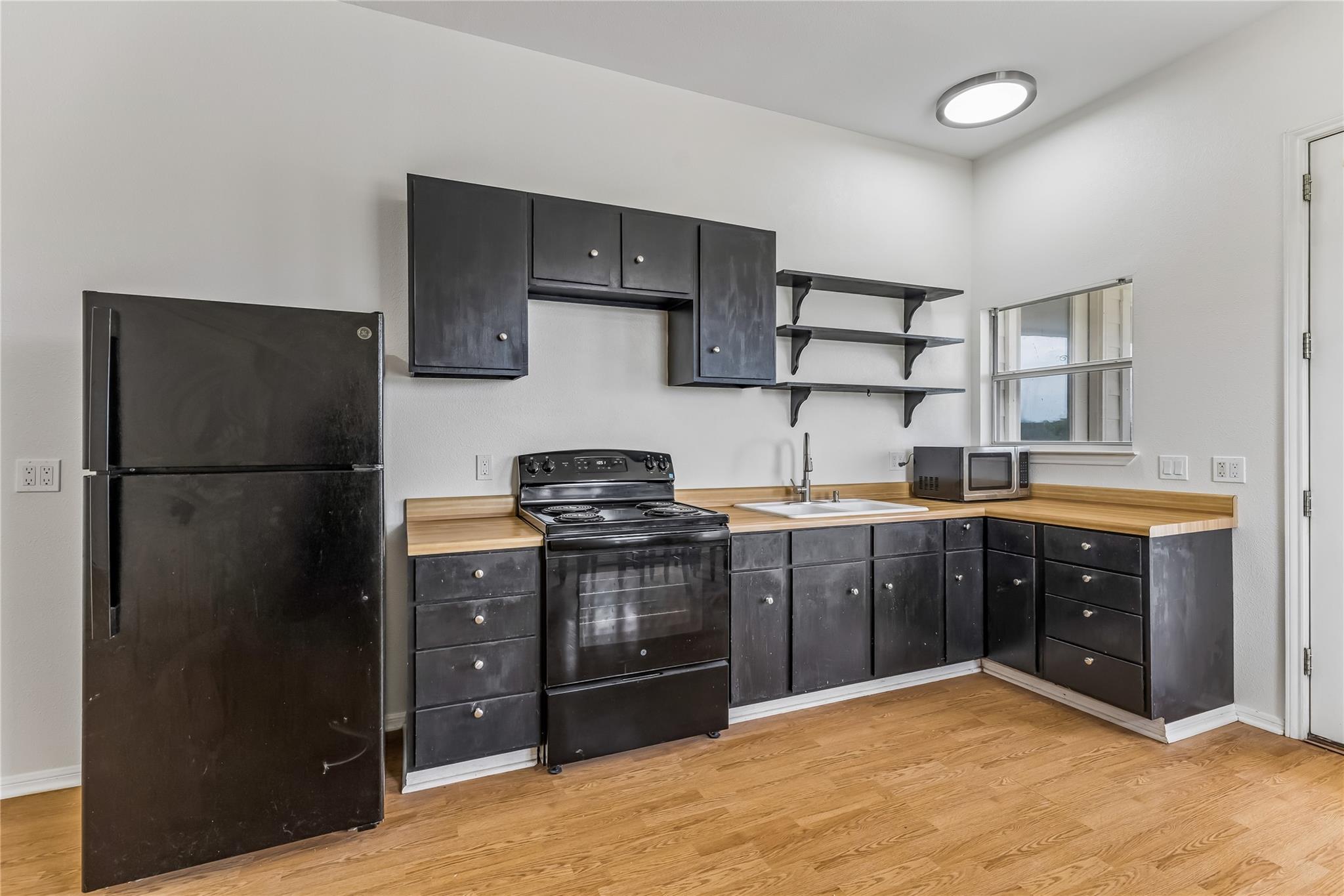 341 Windmill Hl, Salado, TX 76571