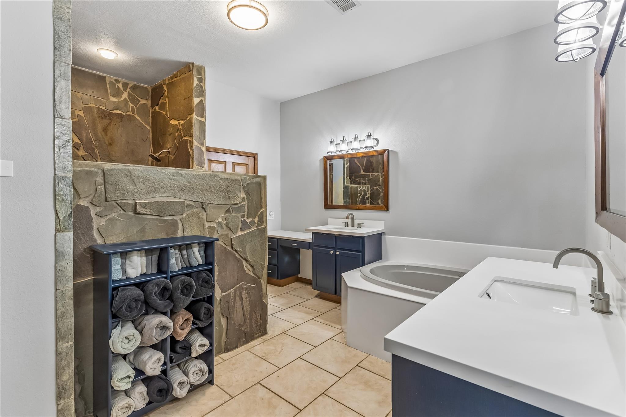 341 Windmill Hl, Salado, TX 76571