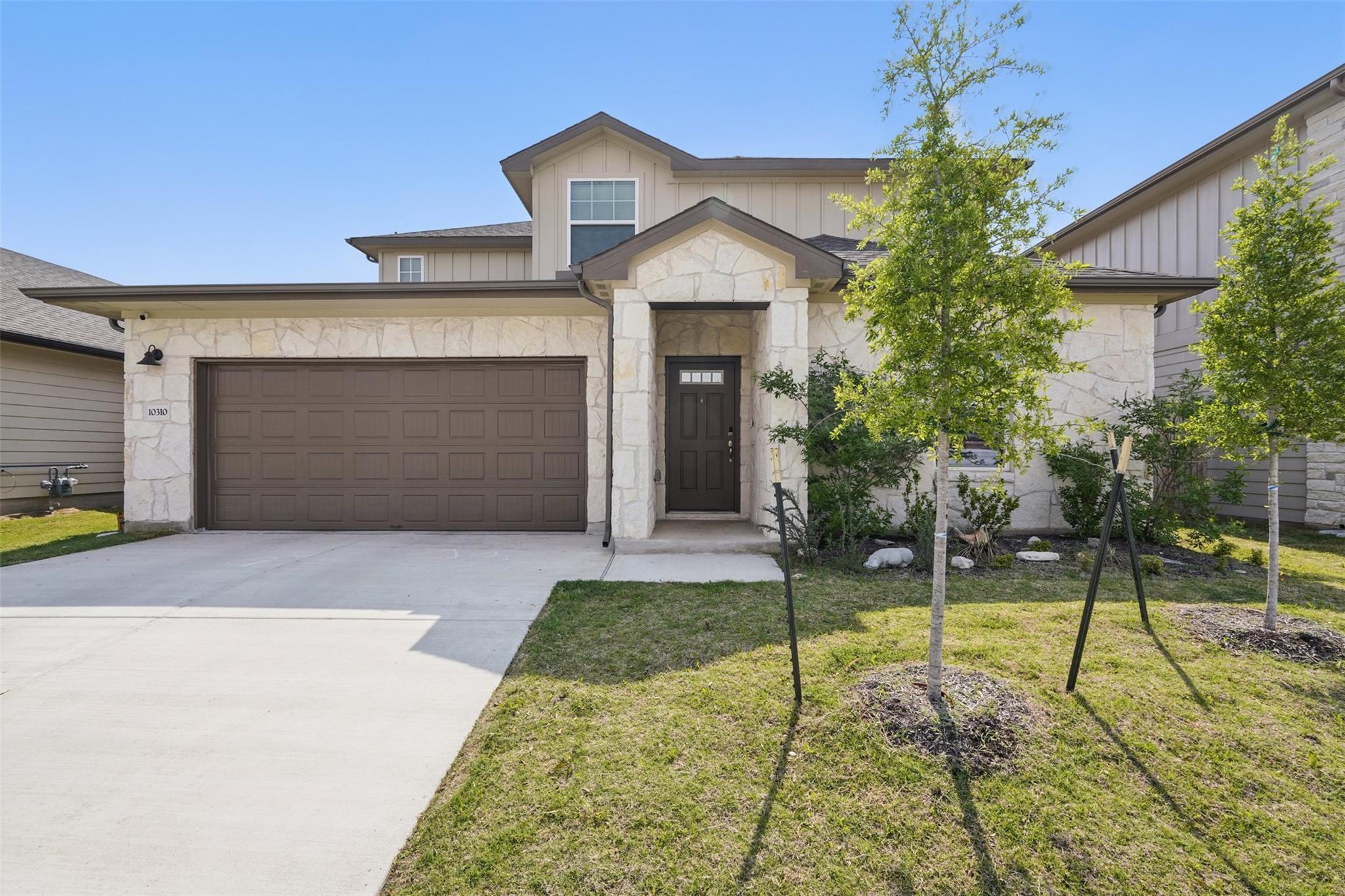 10310 Mager Ln, Hutto, TX 78634