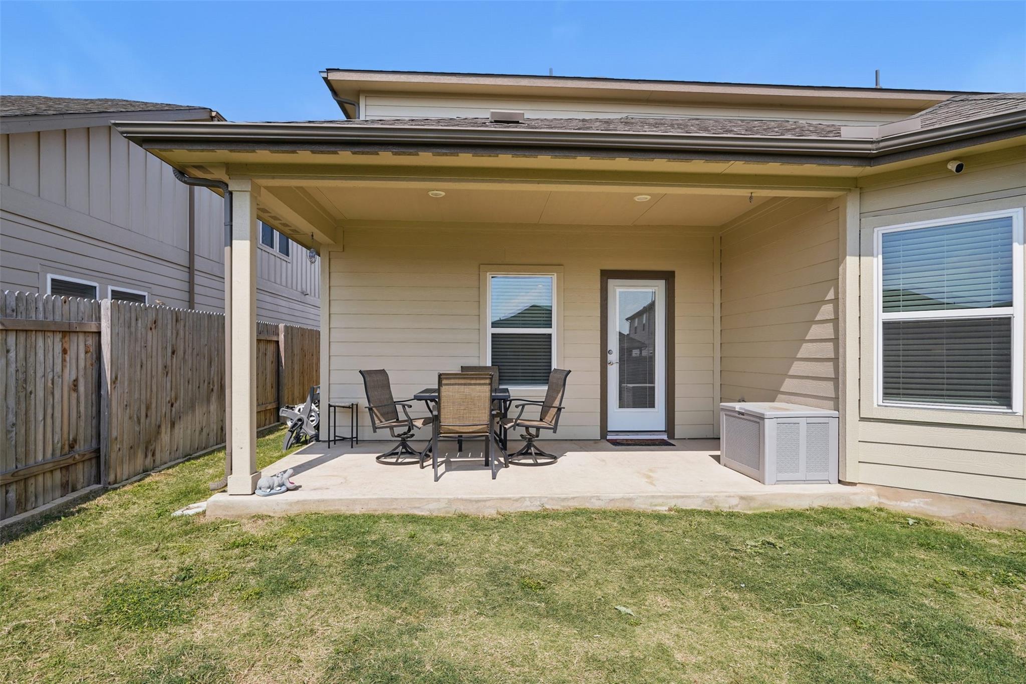 10310 Mager Ln, Hutto, TX 78634