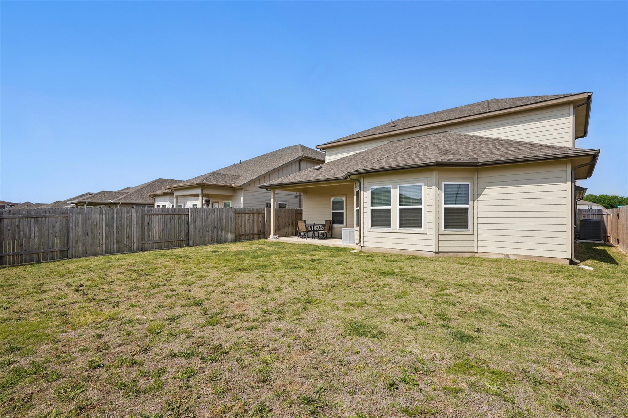 10310 Mager Ln, Hutto, TX 78634