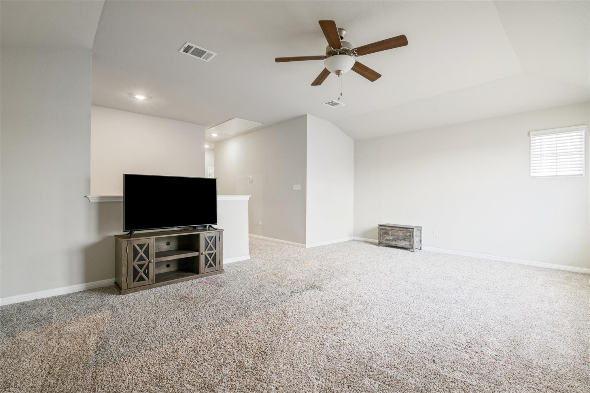 10310 Mager Ln, Hutto, TX 78634