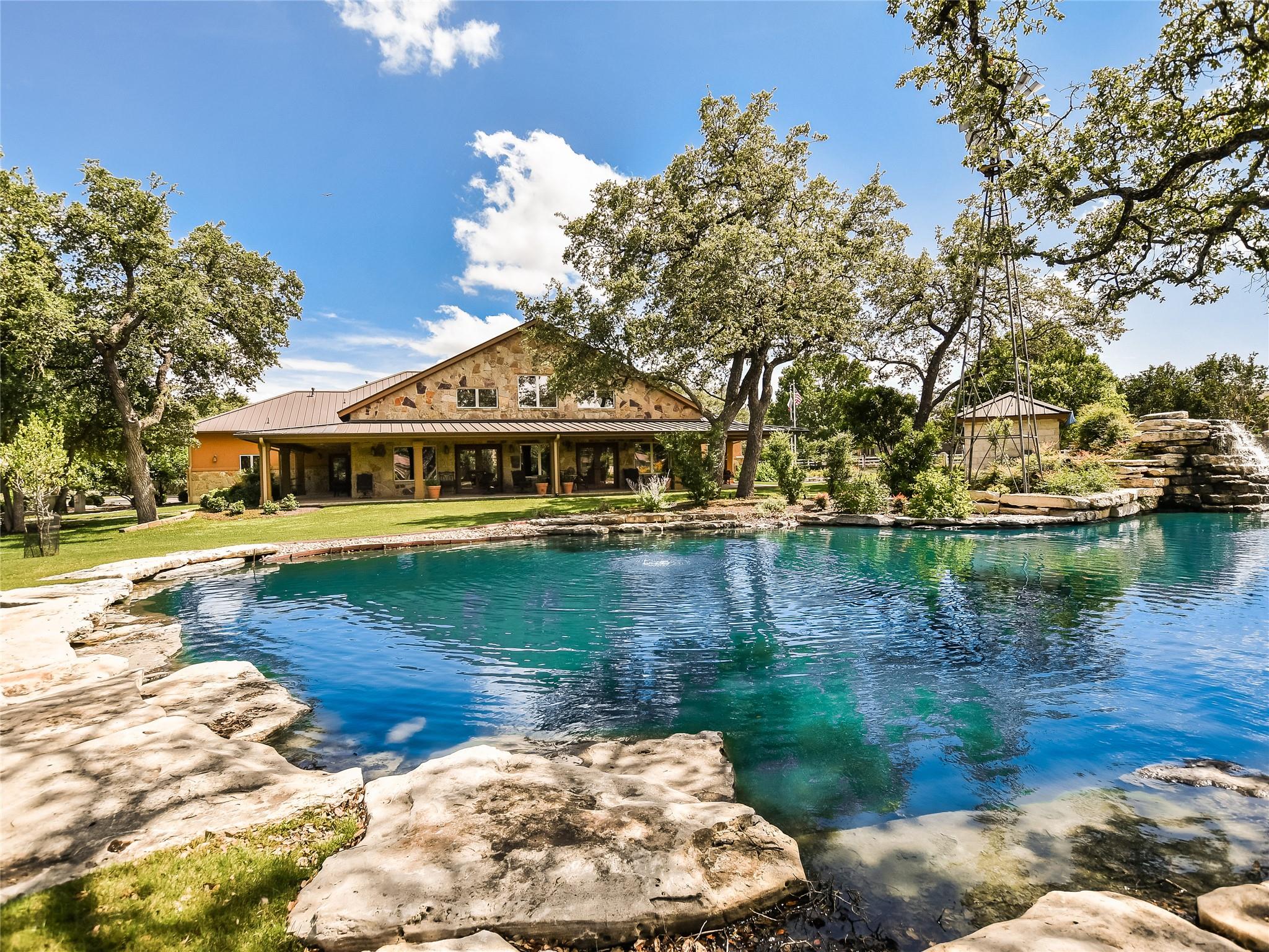 801 Caprock Canyon Trl, Georgetown, TX 78633