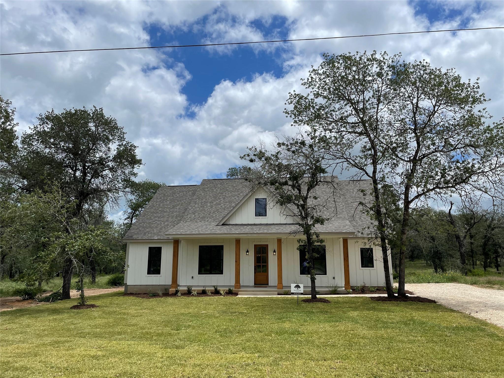 1488 Barth Rd, Dale, TX 78616
