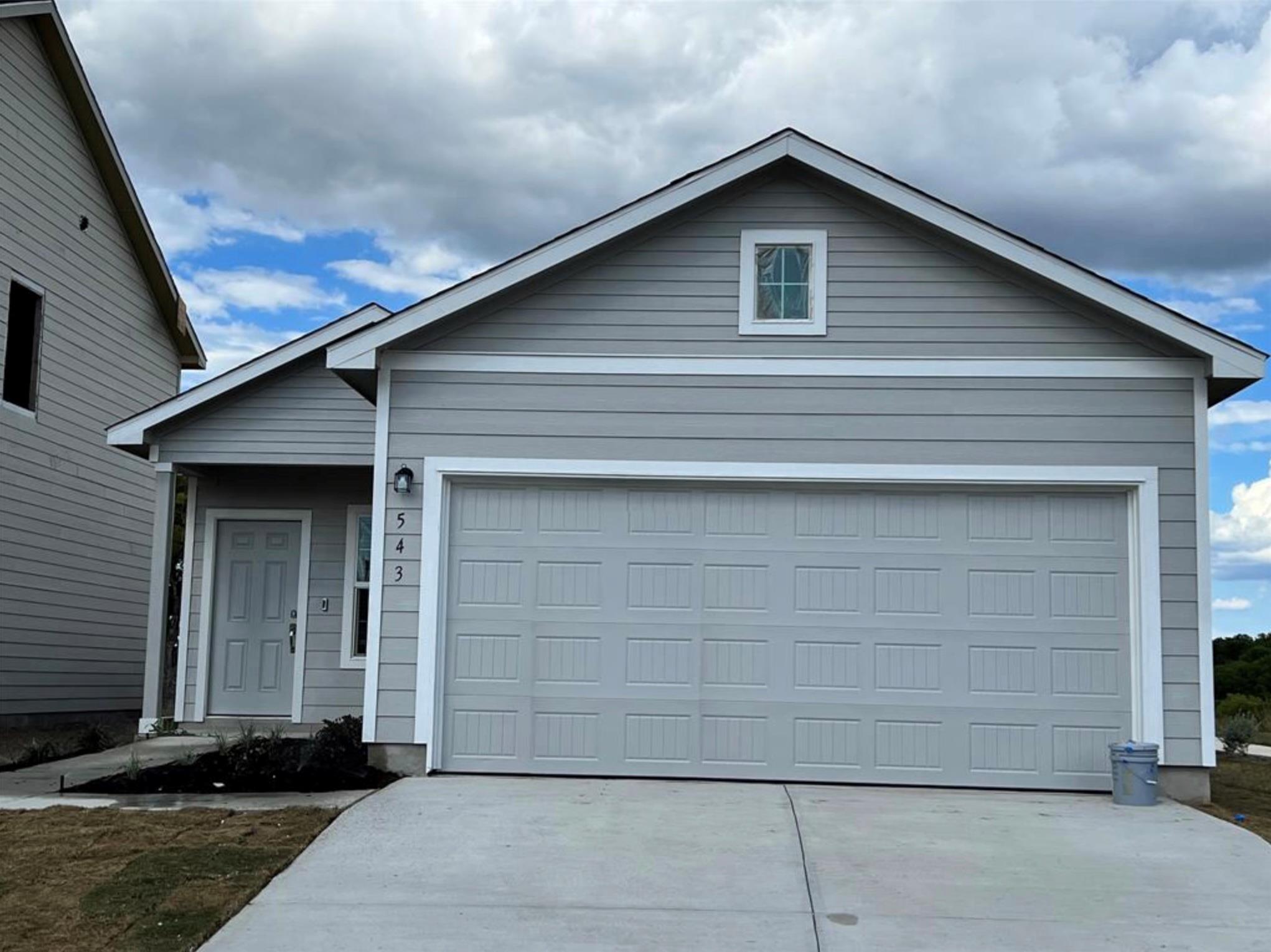 543 Gabbro Gdn, San Marcos, TX 78656