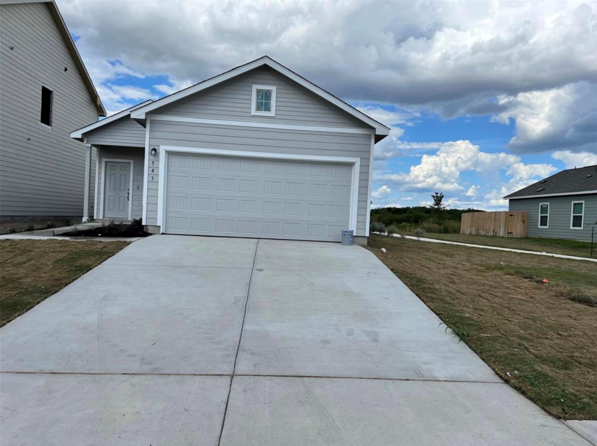 543 Gabbro Gdn, San Marcos, TX 78656