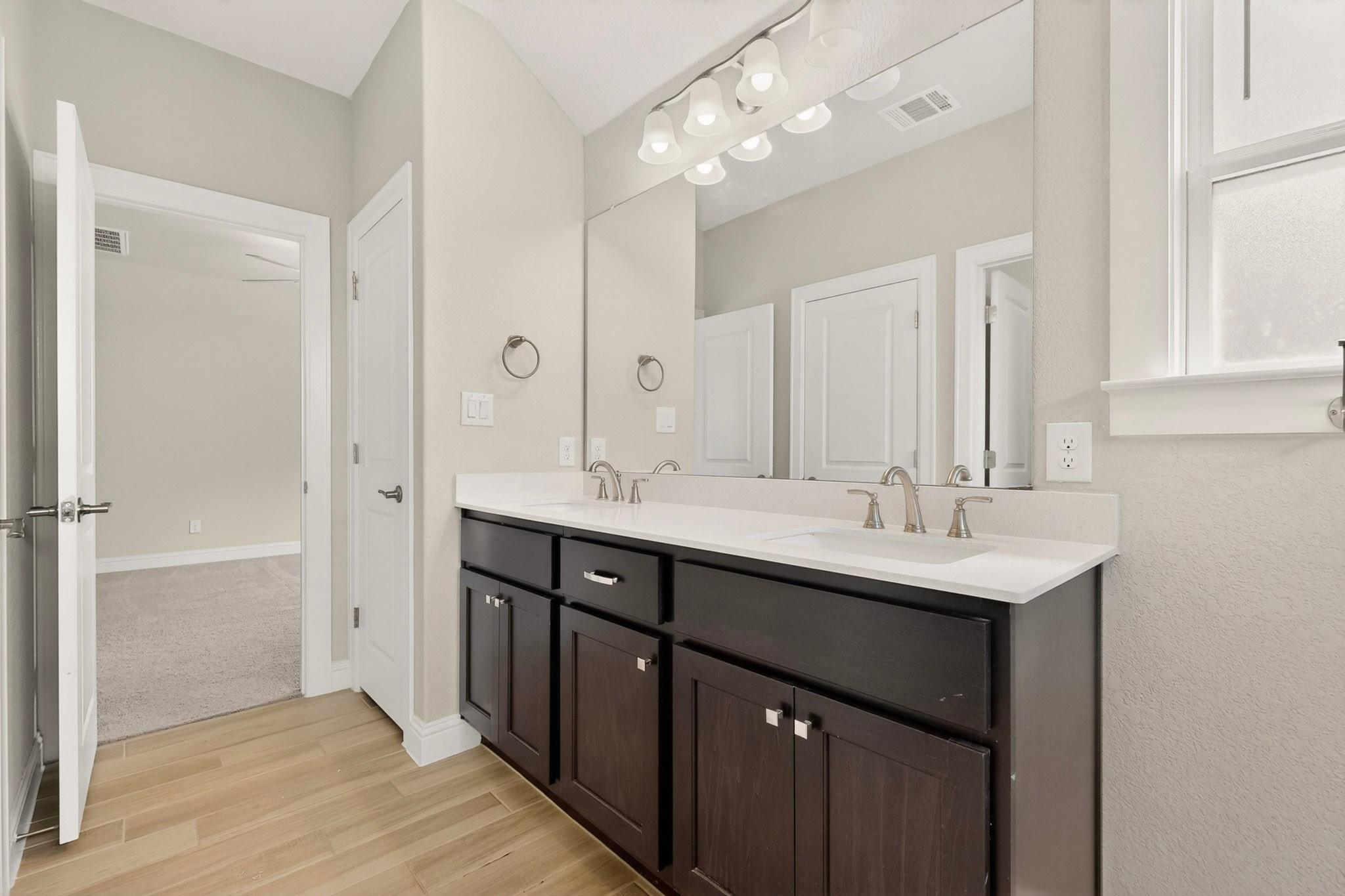 2605 Sam Bass Rd # 9, Round Rock, TX 78681