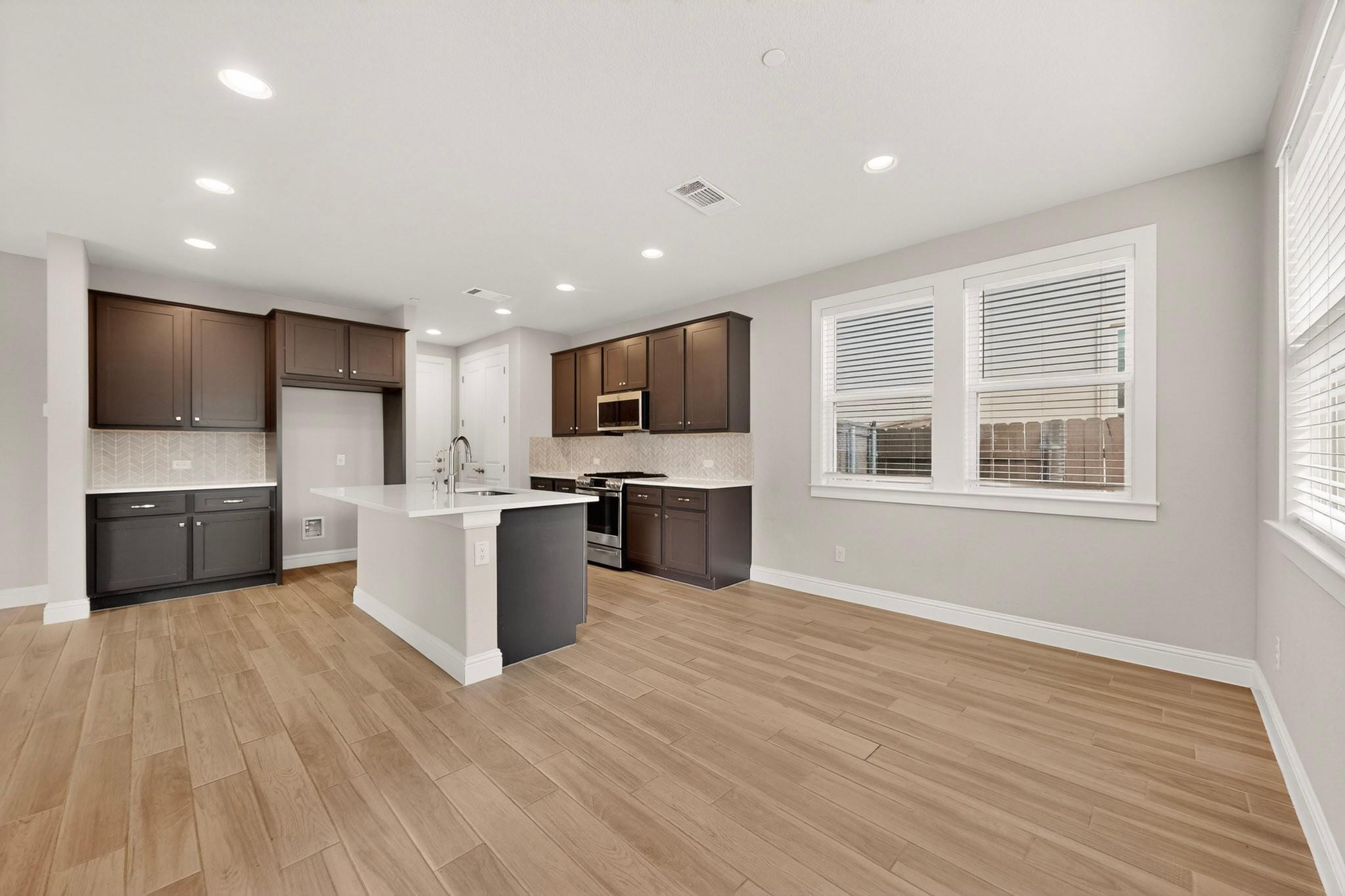 2605 Sam Bass Rd # 9, Round Rock, TX 78681