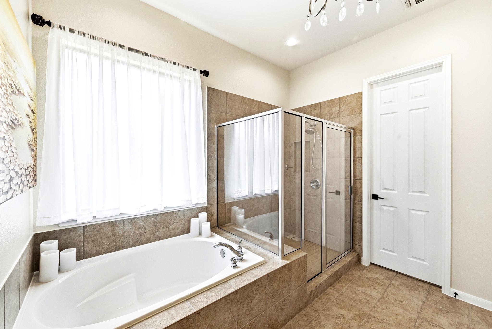 130 Granite Ln, Austin, TX 78737