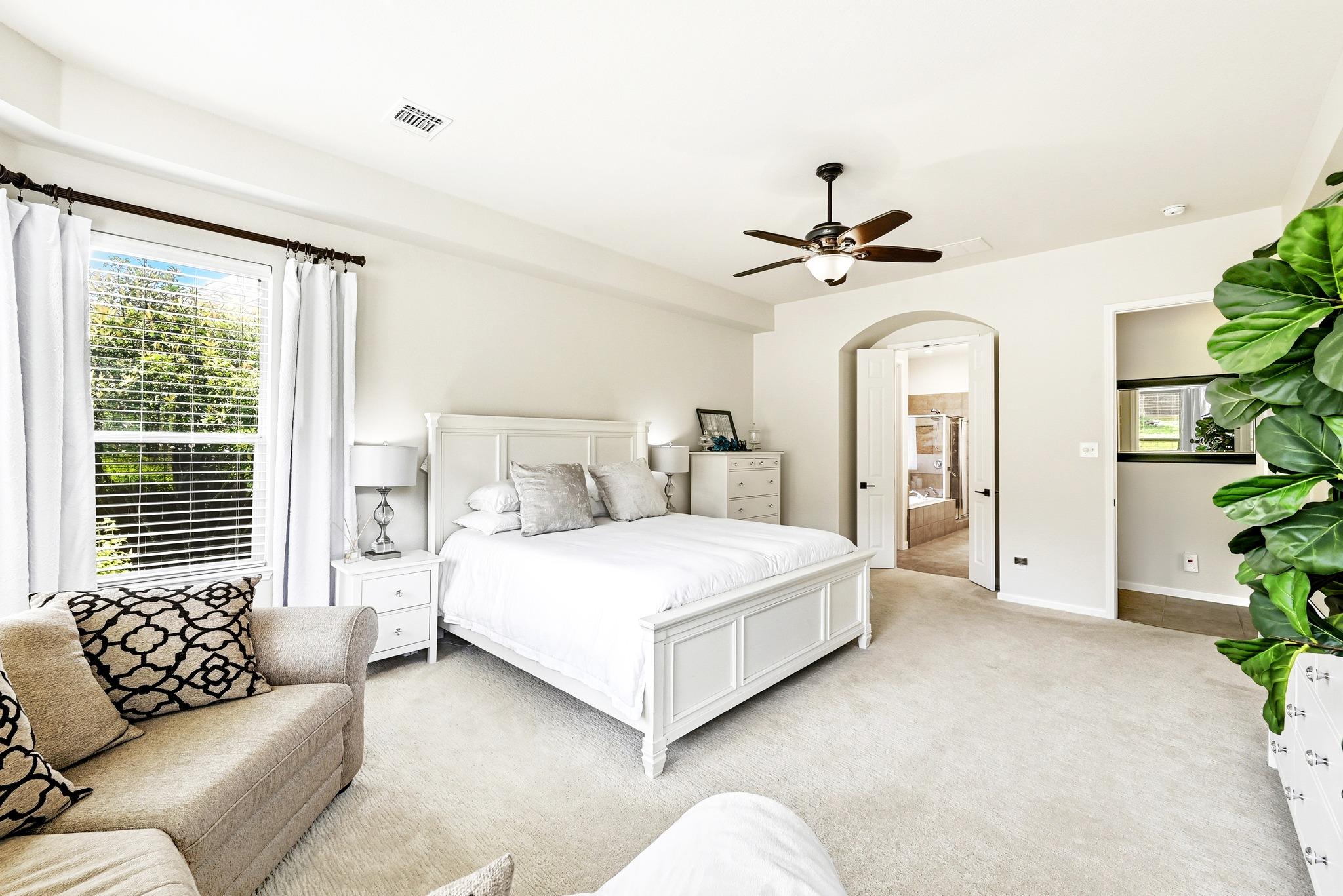 130 Granite Ln, Austin, TX 78737