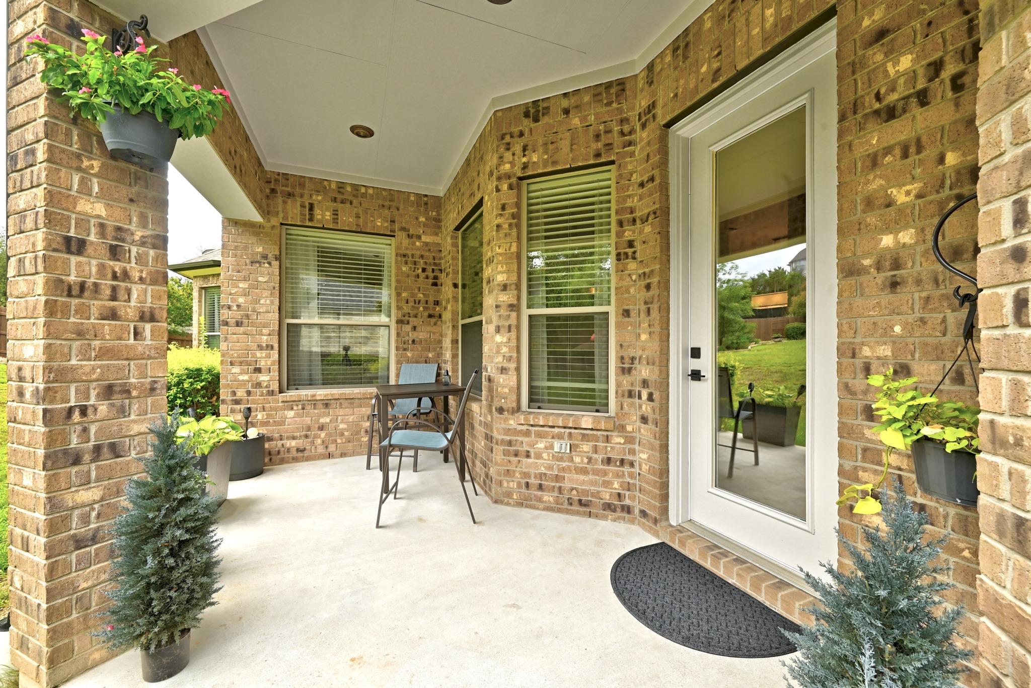 130 Granite Ln, Austin, TX 78737